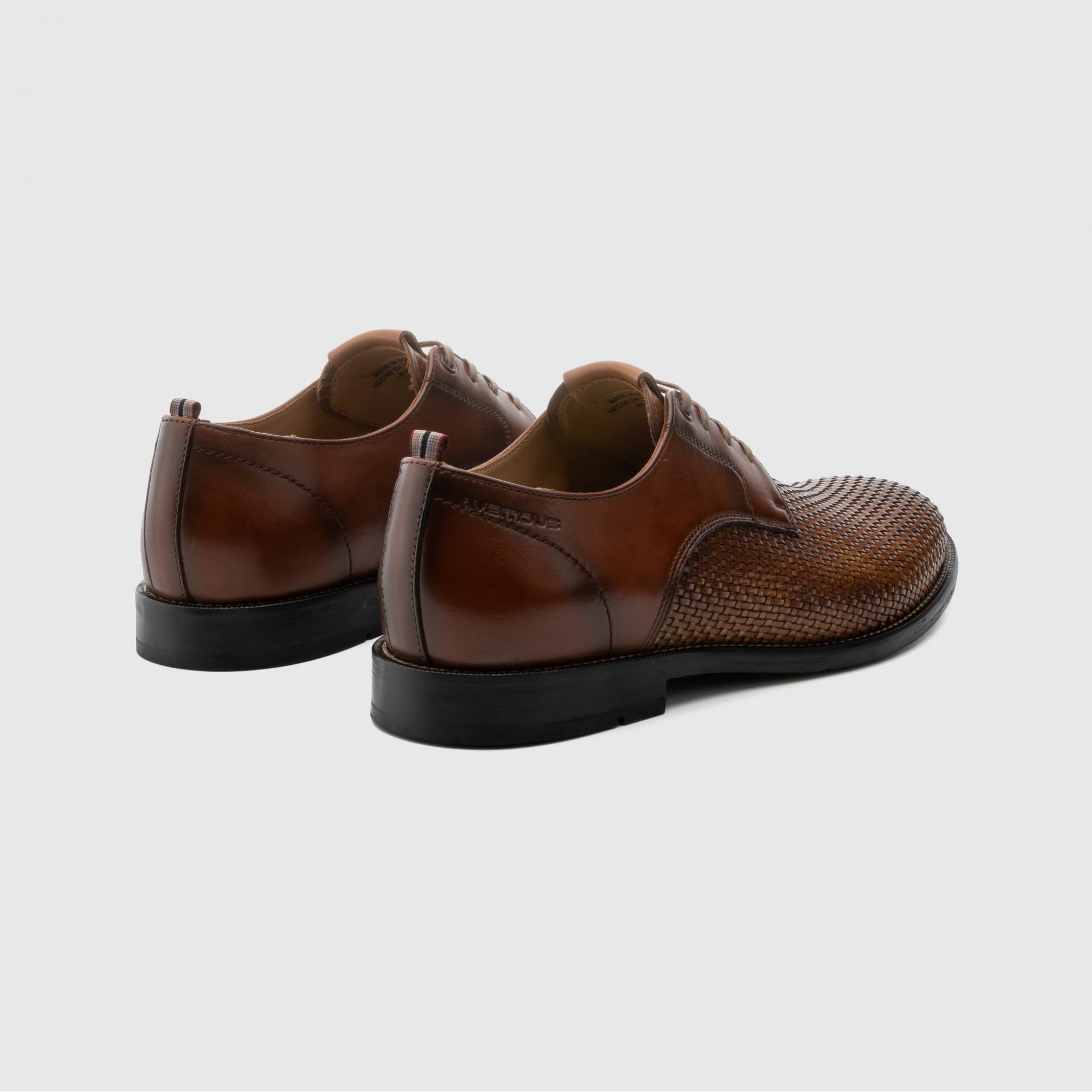 DEVON Derby Shoe