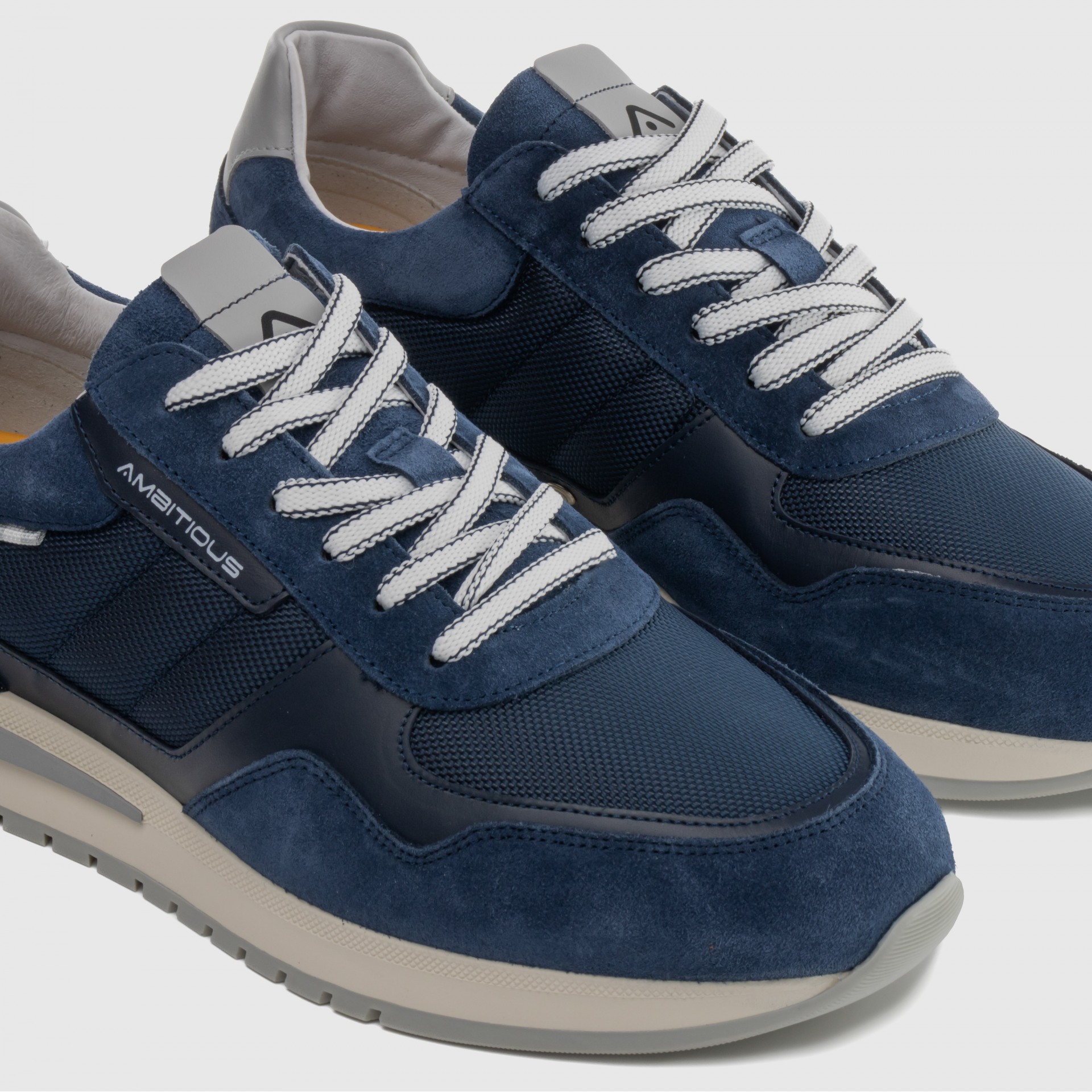 TEMPLE Quilted Sneaker