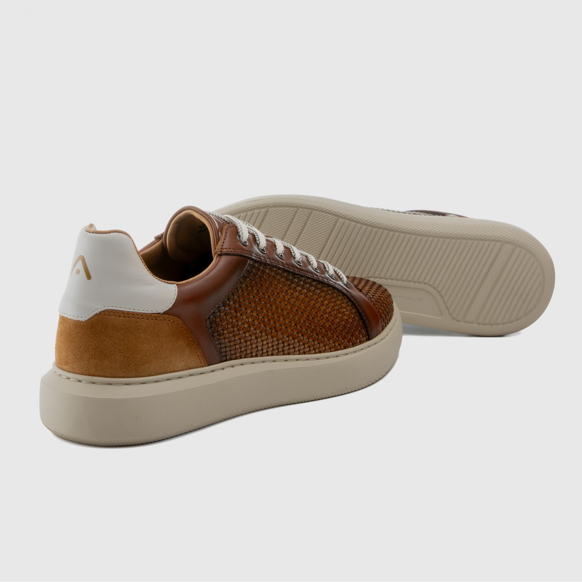 ECLIPSE Textured Sneaker