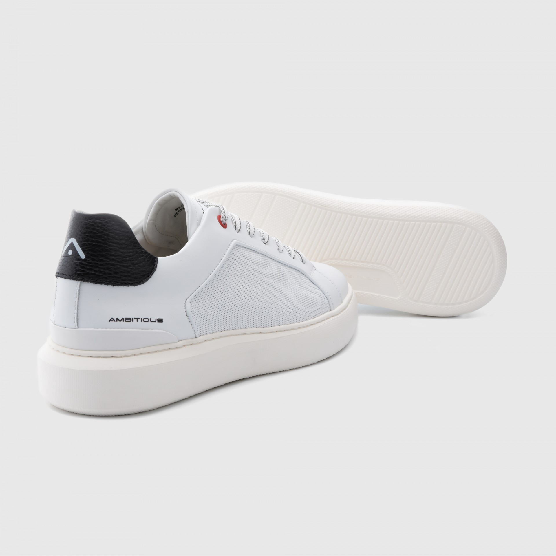 ECLIPSE Panel Sneaker