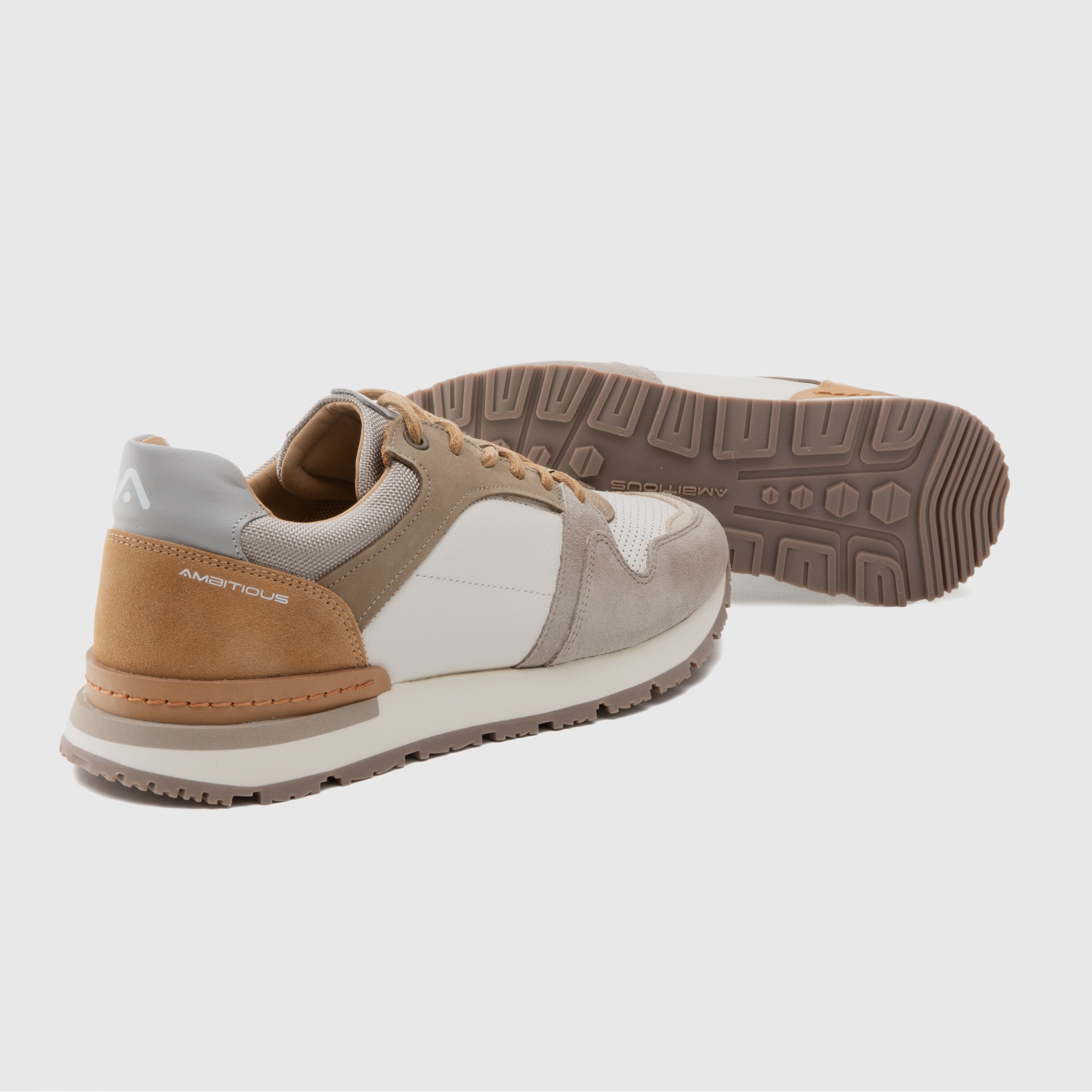 VINCE Classic Runner