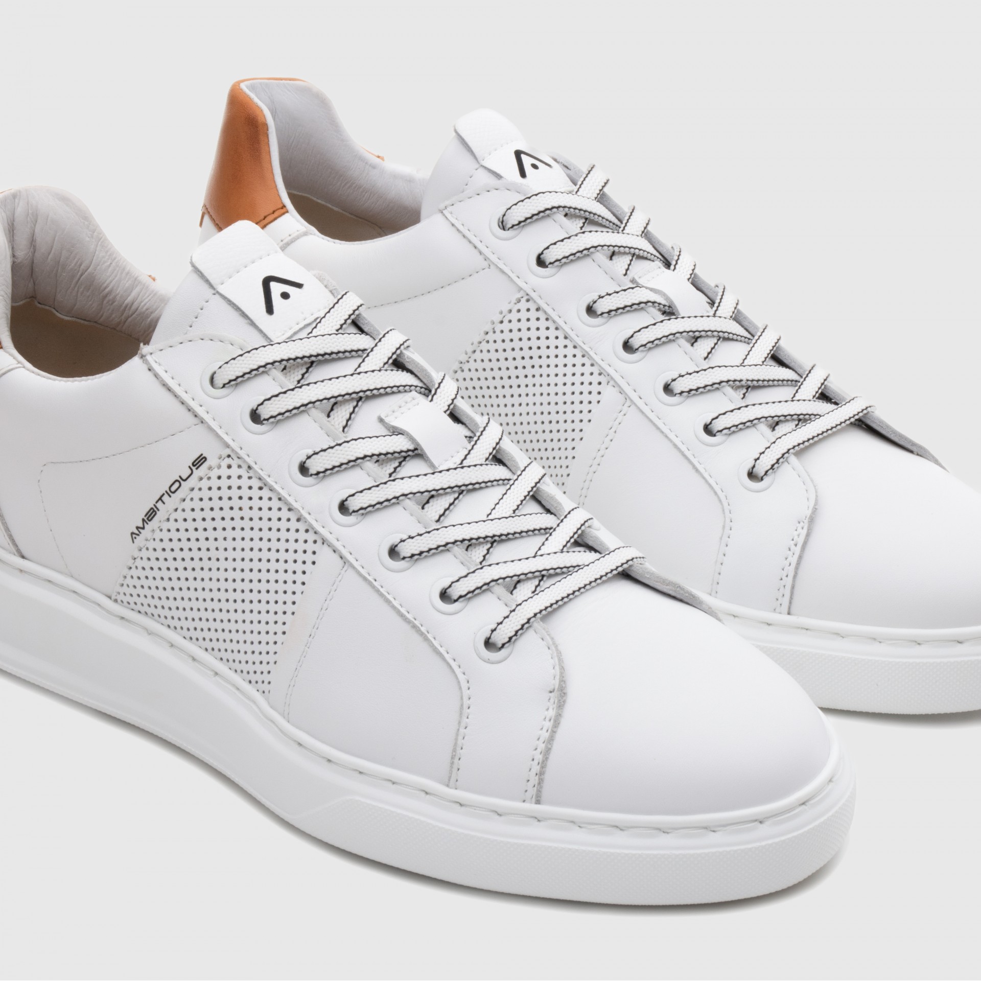 KIT Logo Low-Top