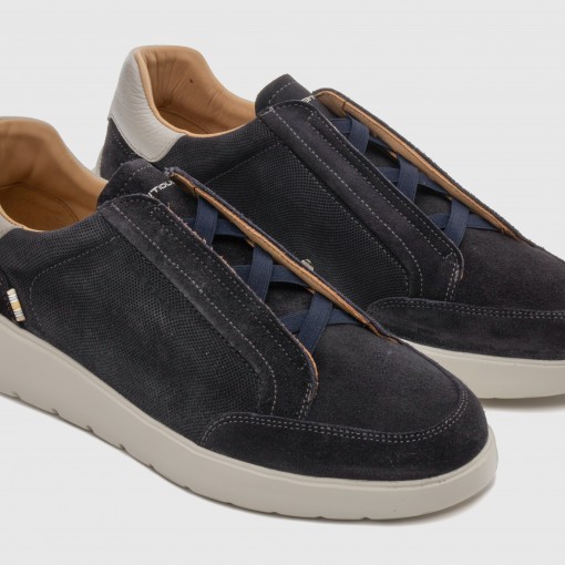 HOVER Slip-on Sneaker HOVER Slip-on Sneaker