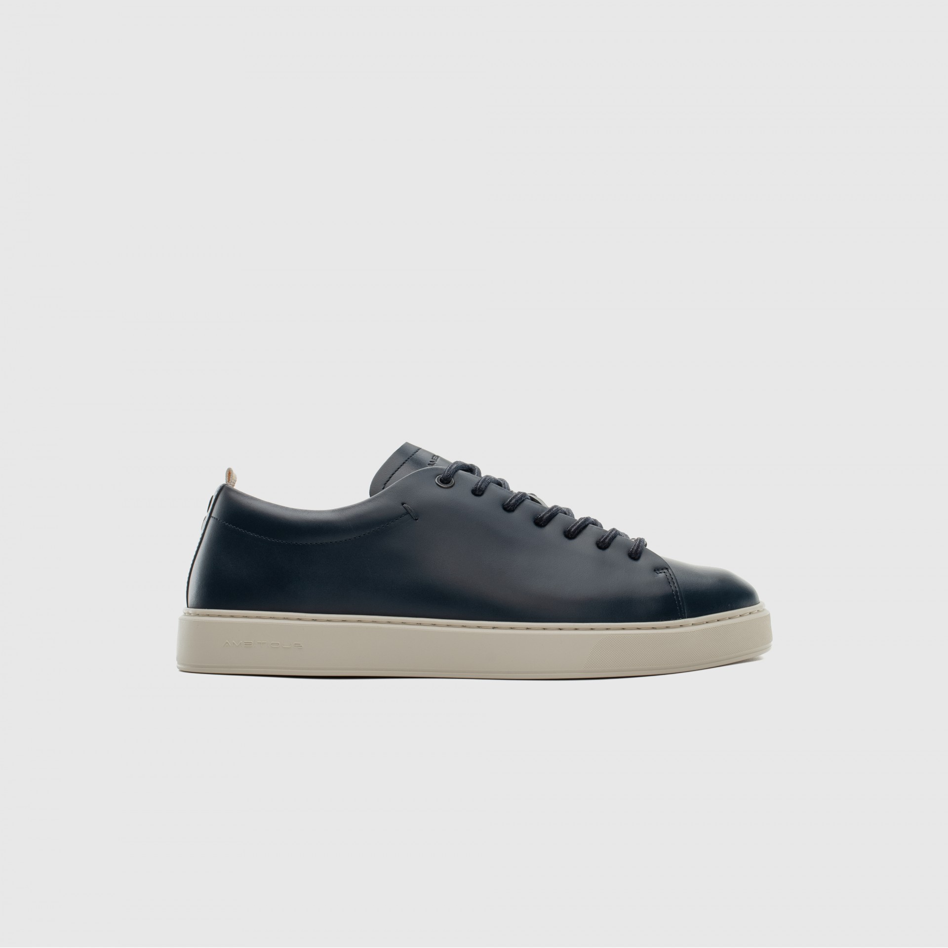 LEWIS Minimal Sneaker