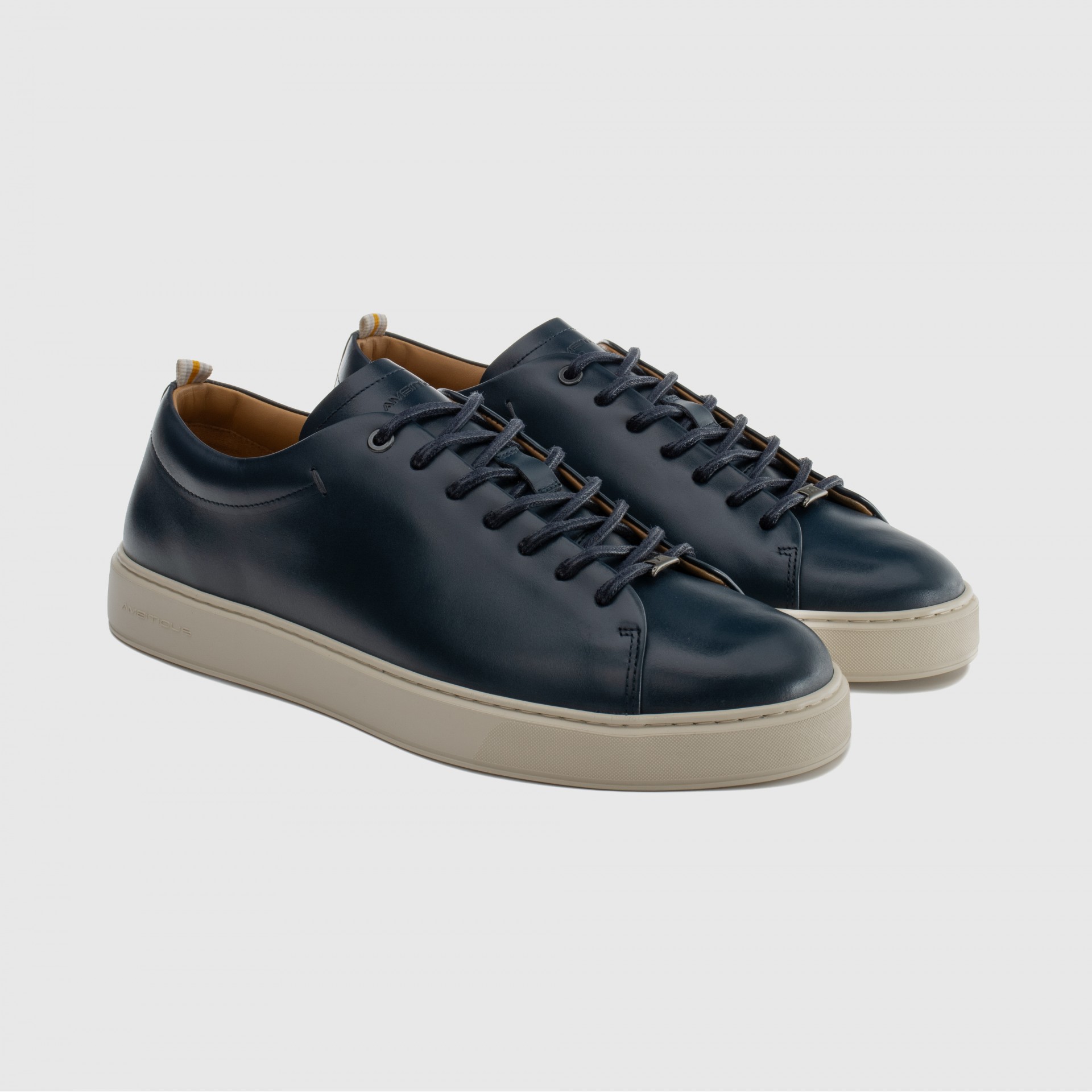 LEWIS Minimal Sneaker