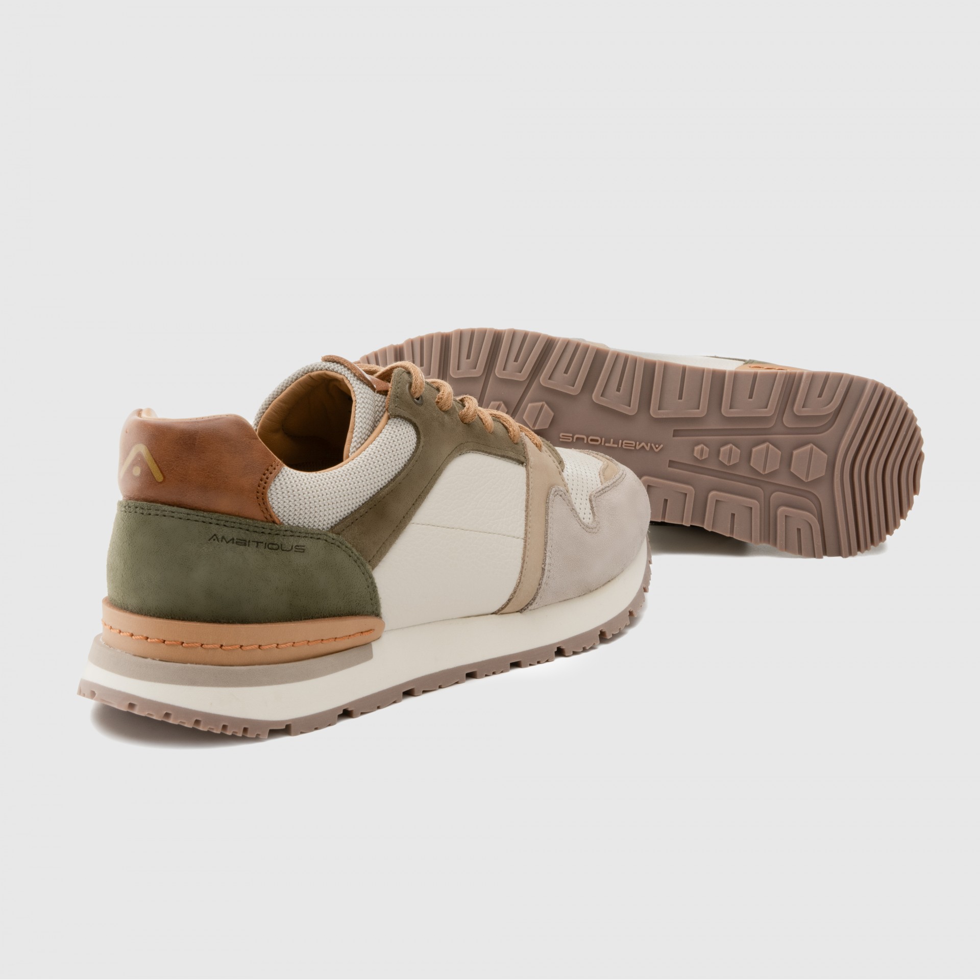 VINCE Classic Runner