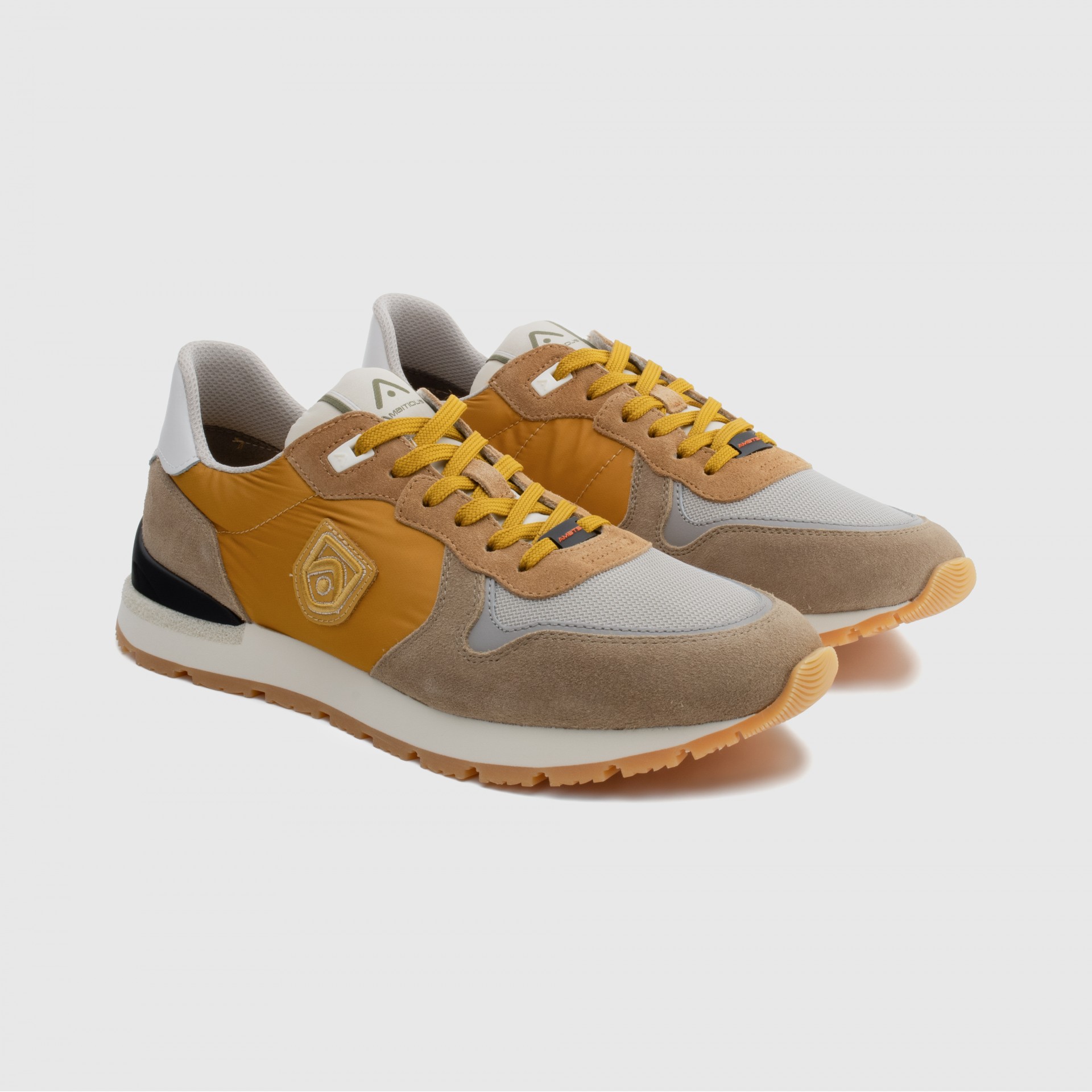 CROSBY Retro Sneaker