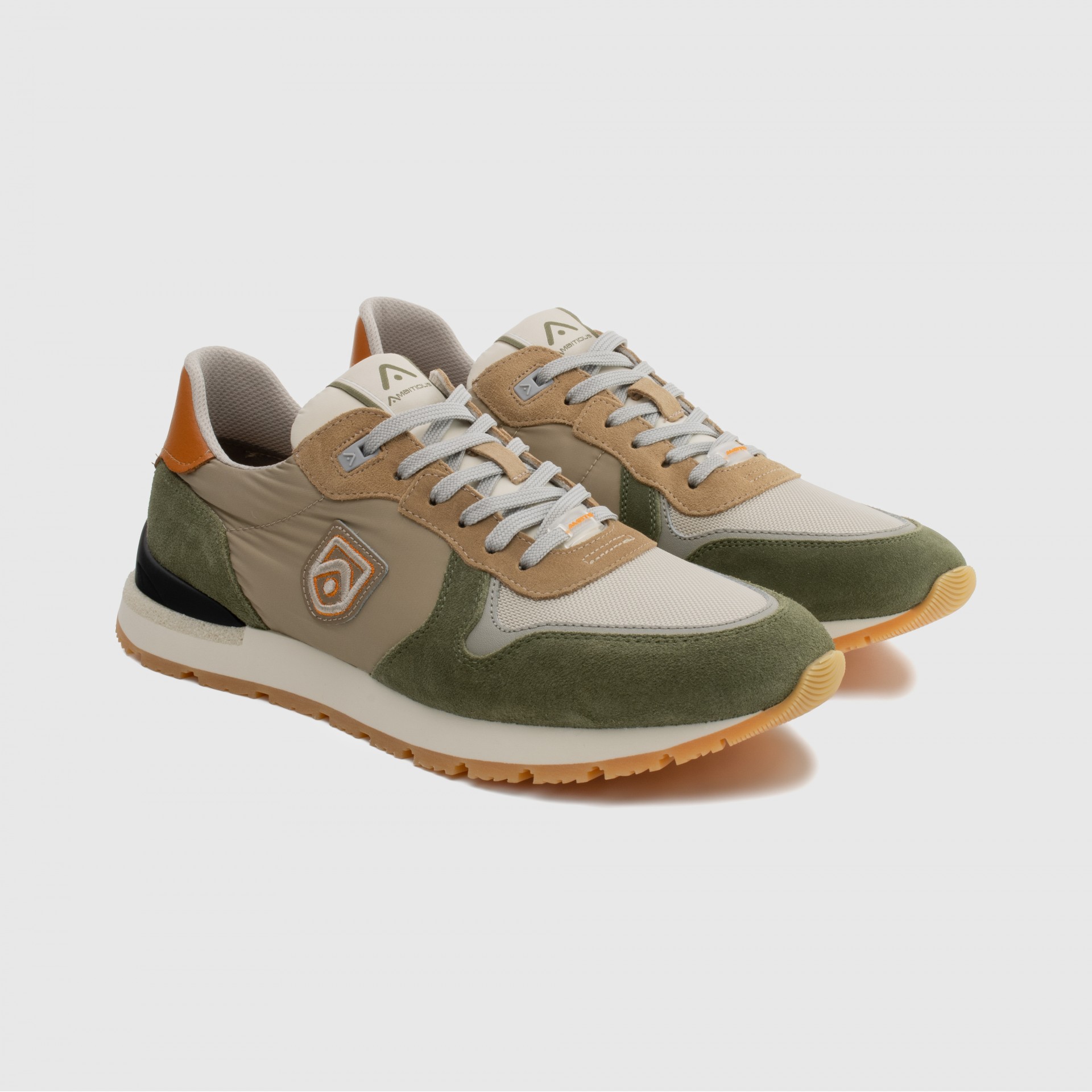 CROSBY Retro Sneaker