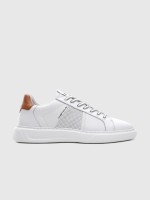 White/Cognac