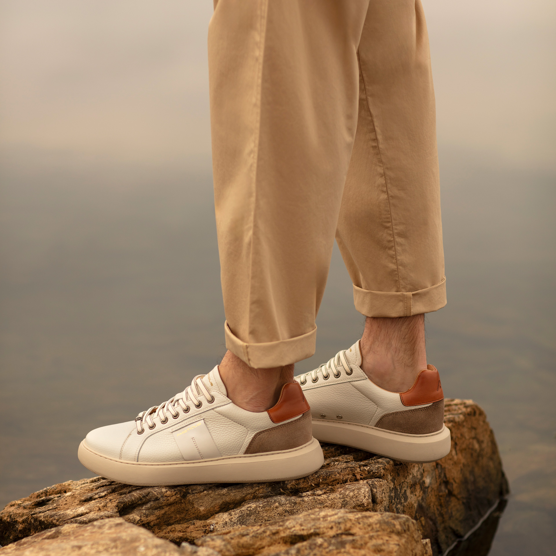 ECLIPSE Logo Sneaker