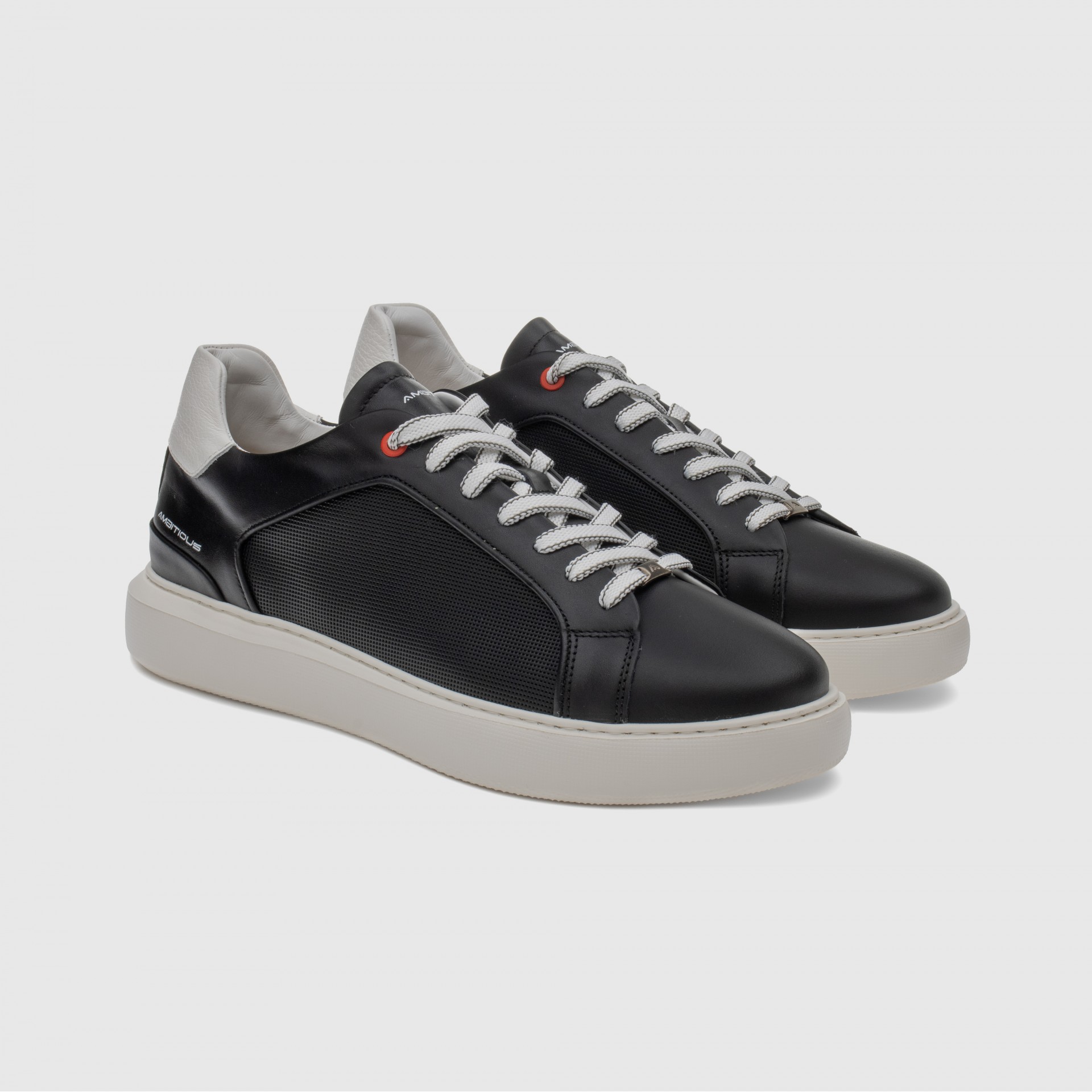 ECLIPSE Panel Sneaker