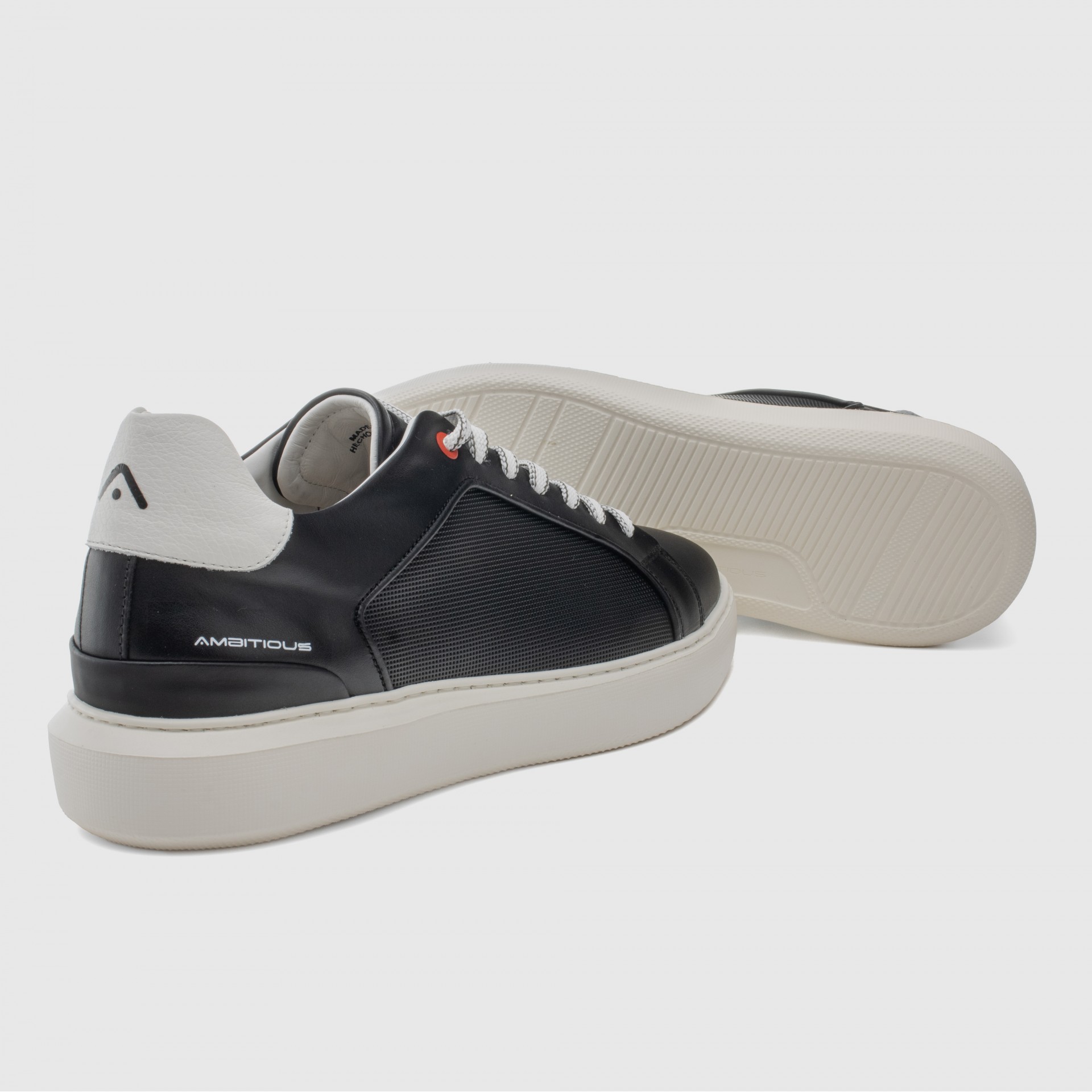 ECLIPSE Panel Sneaker