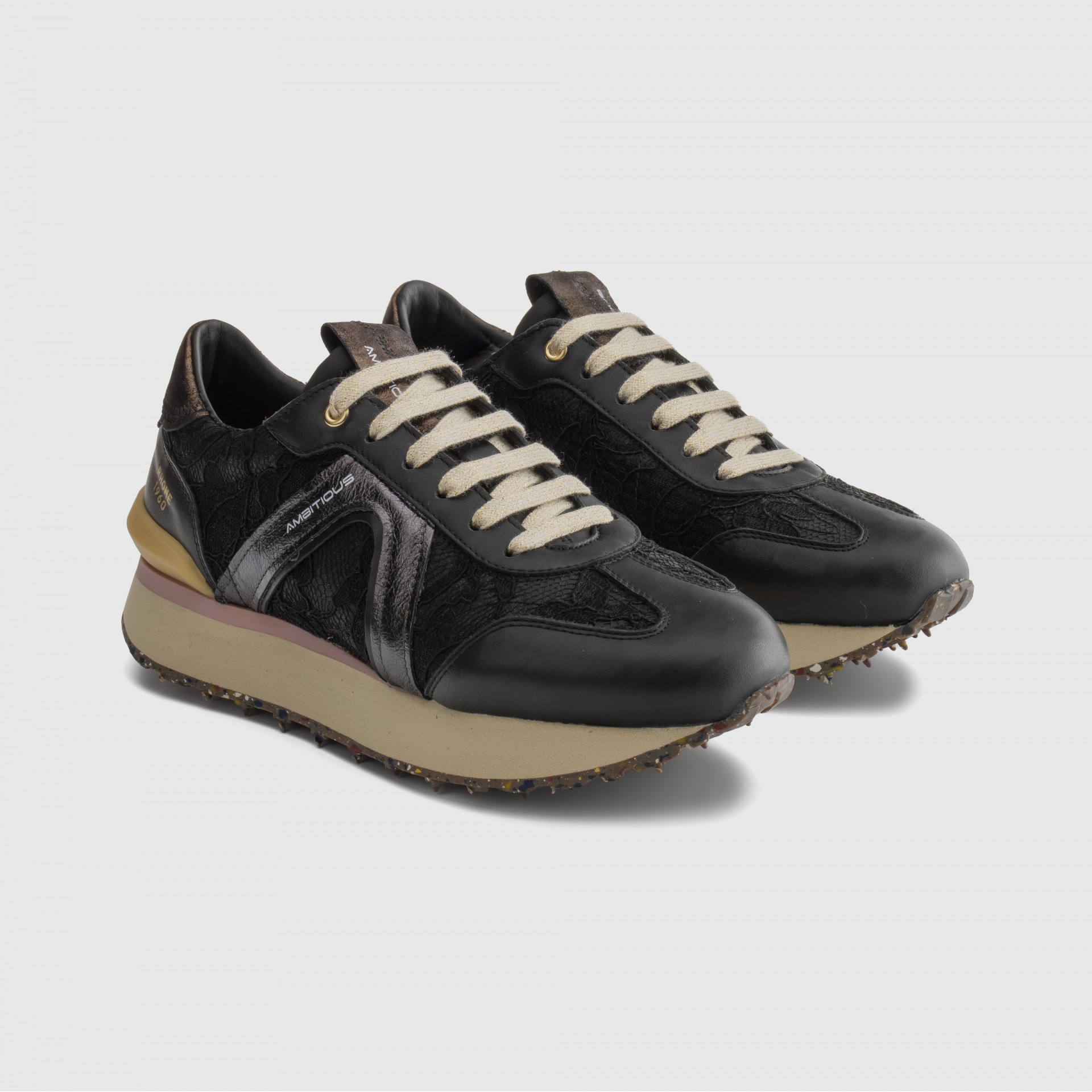 RHOME W Retro Runner