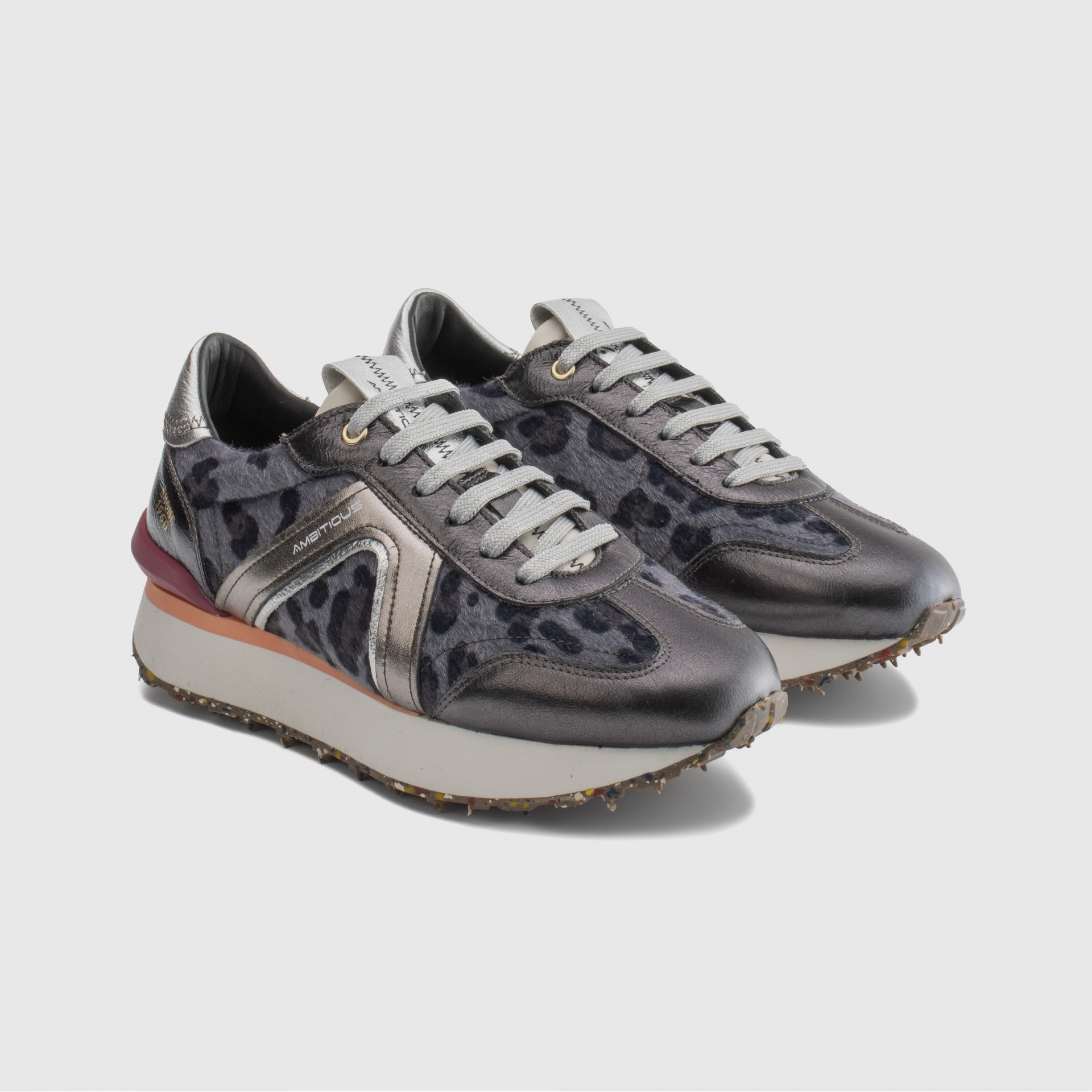 RHOME W Retro Runner