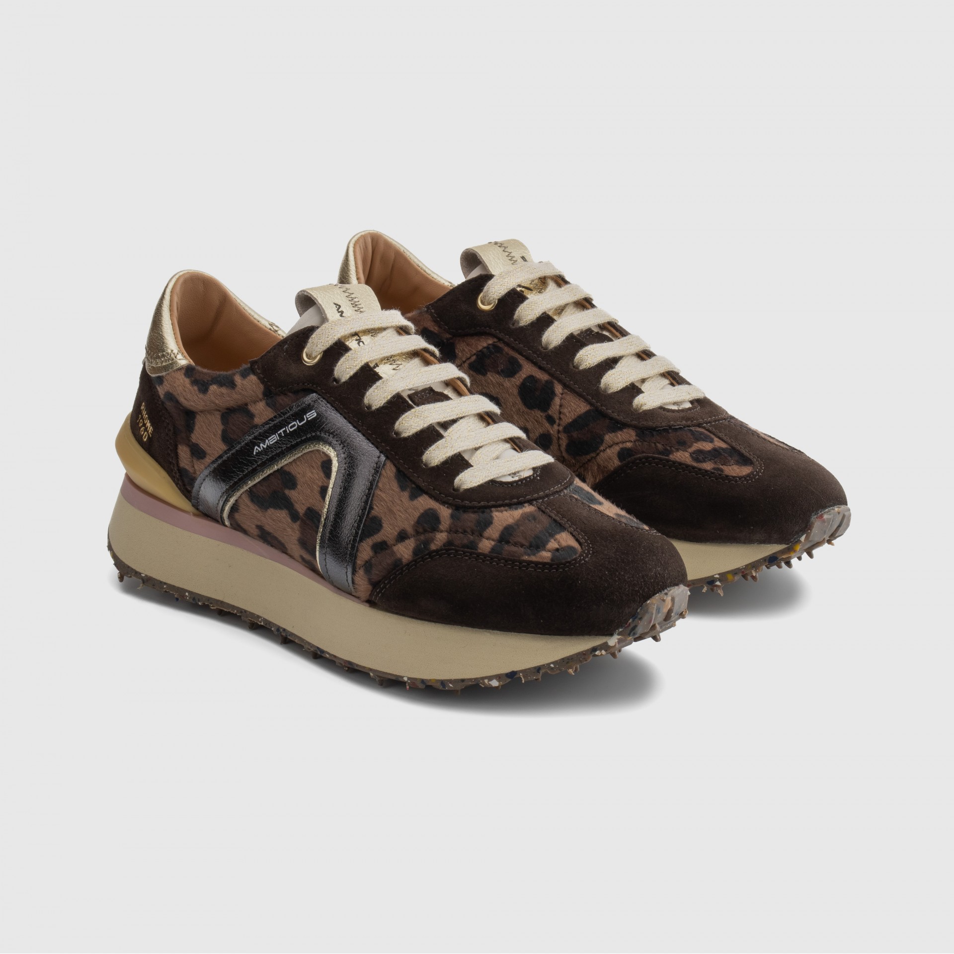 RHOME W Retro Runner