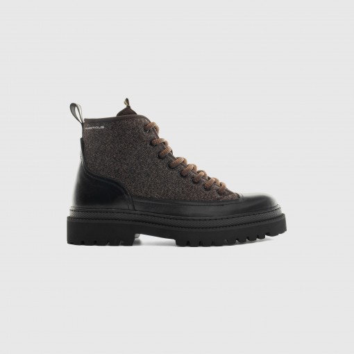 PELION Hiking Boot