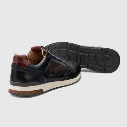 SLOW Slip-On Sneaker