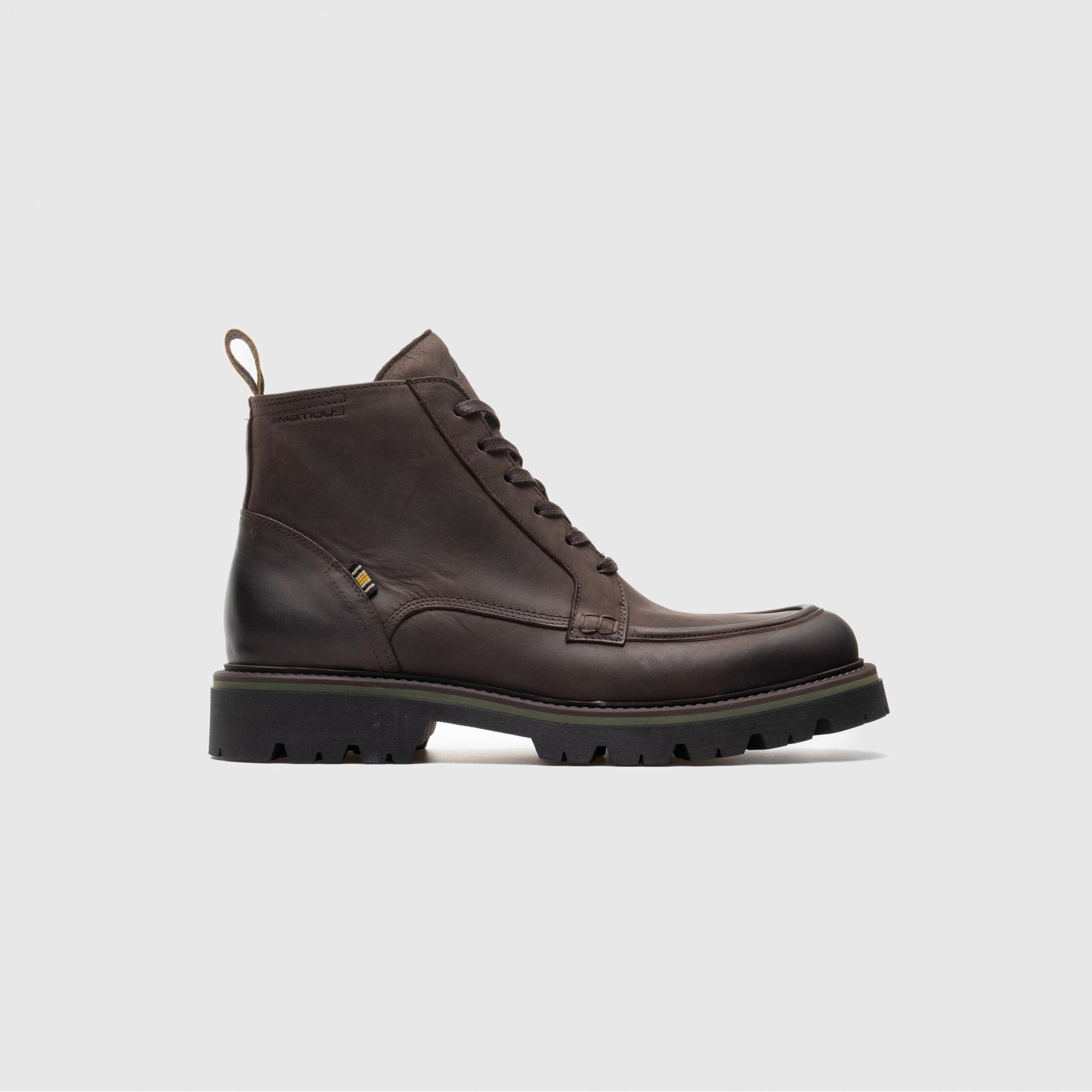 VET Lace-up Boot