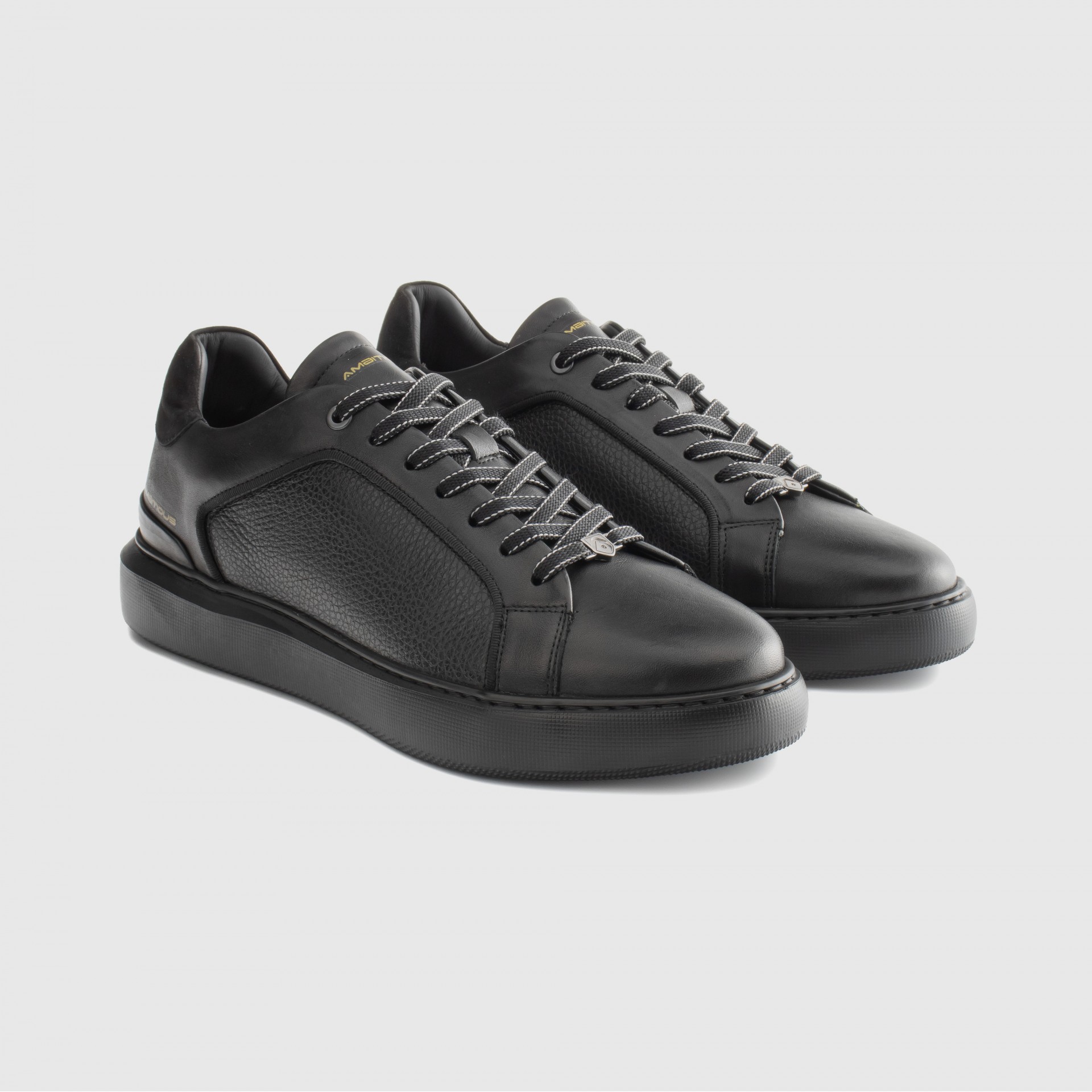 ECLIPSE Panel Sneaker