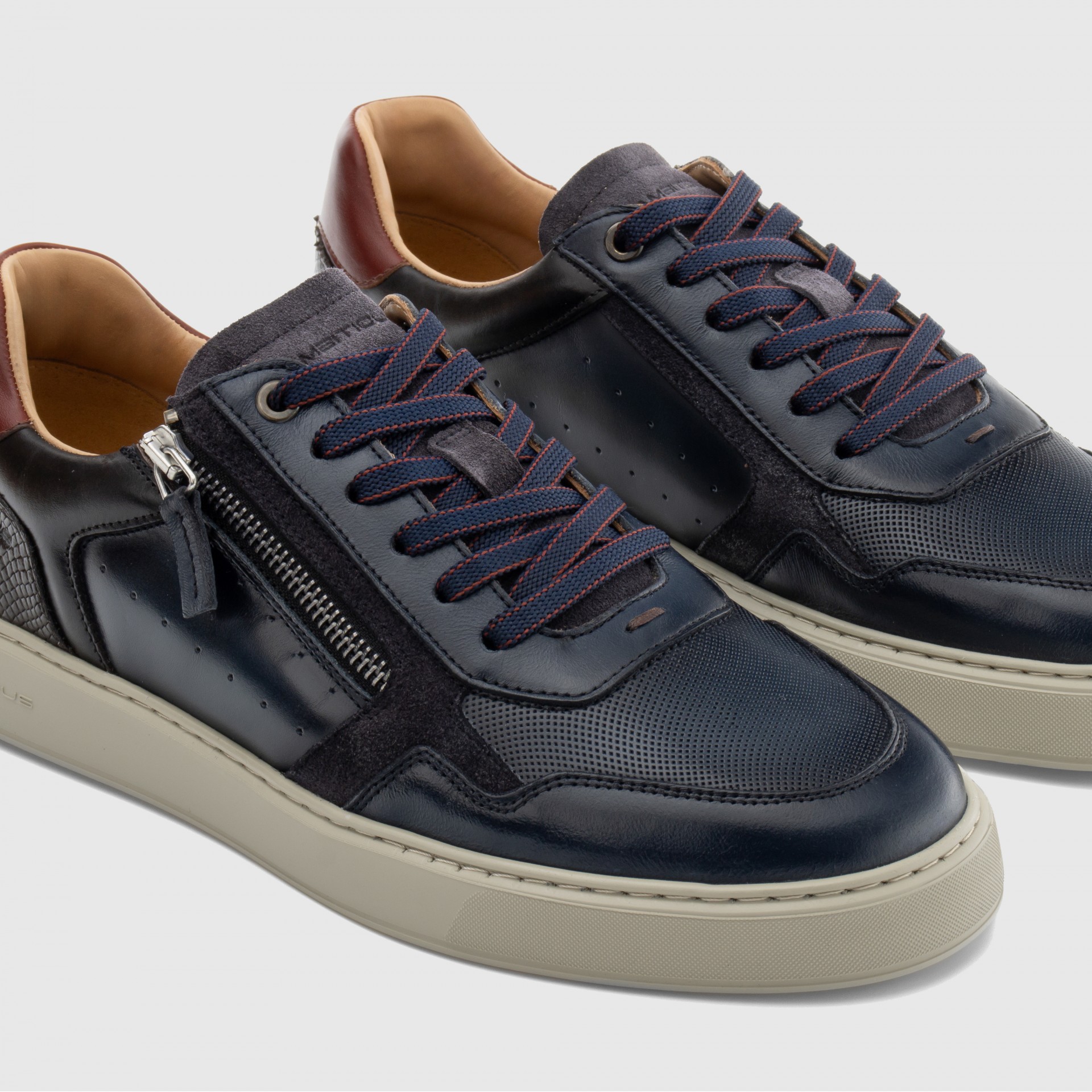 LEWIS Zip Sneaker