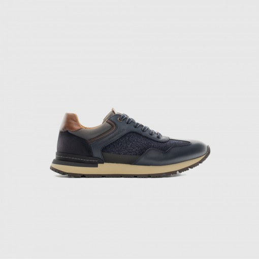 VINCE Classic Runner