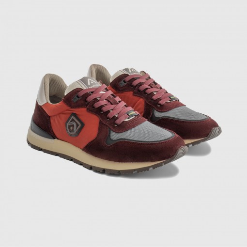 CROSBY Retro Sneaker