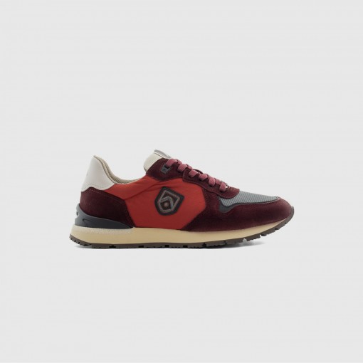 CROSBY Retro Sneaker