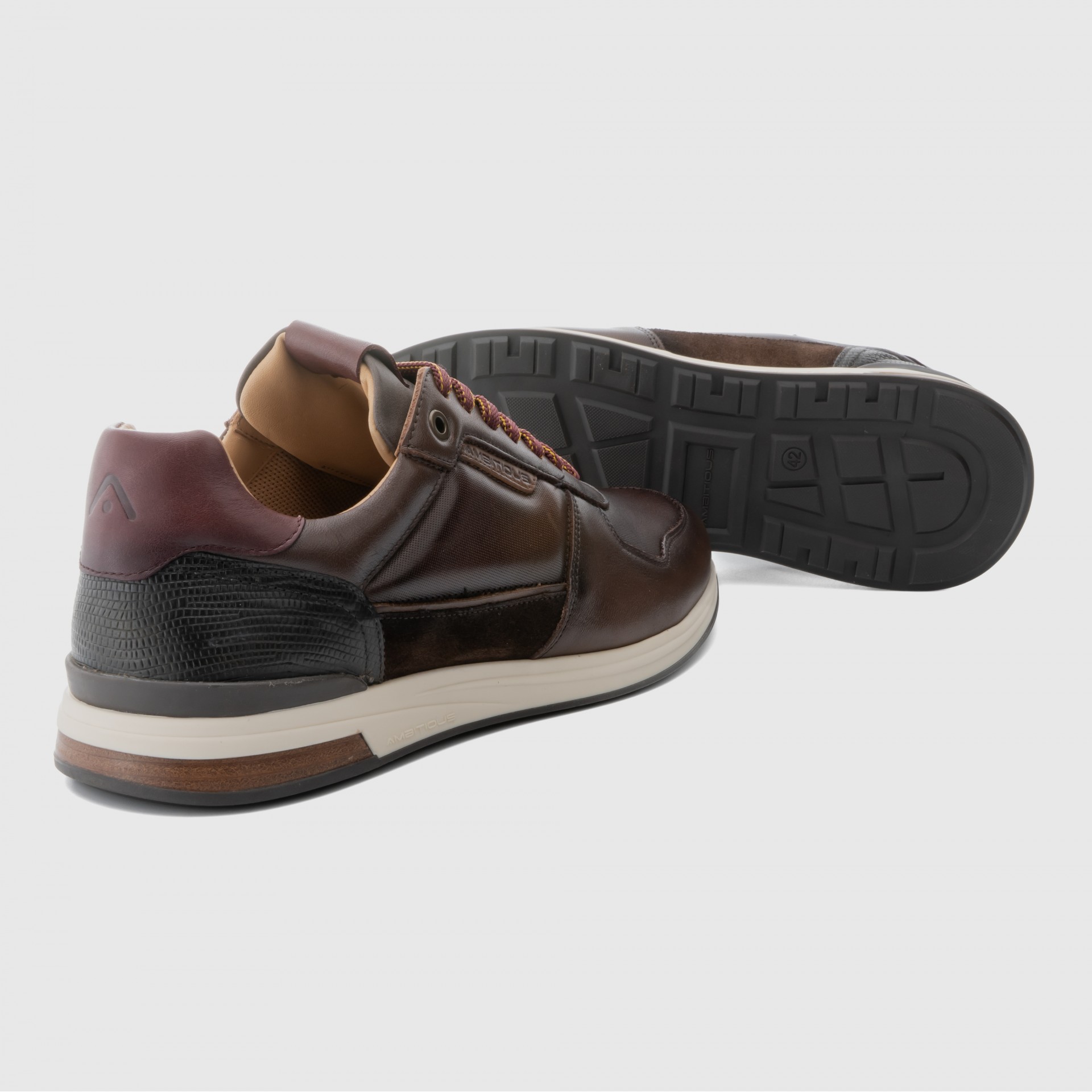 SLOW Classic Sneaker