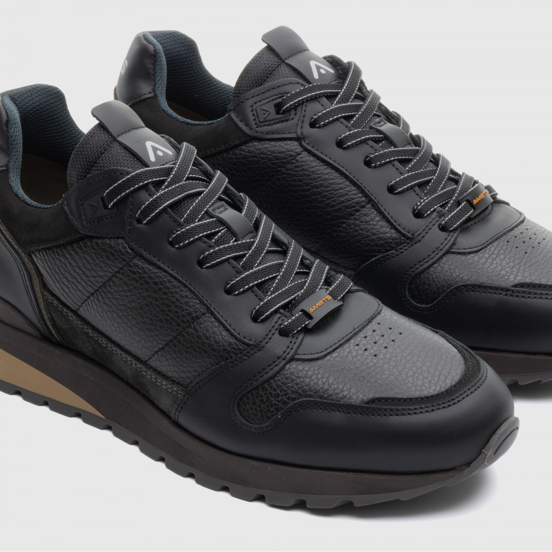 TEDDY Padded Sneaker