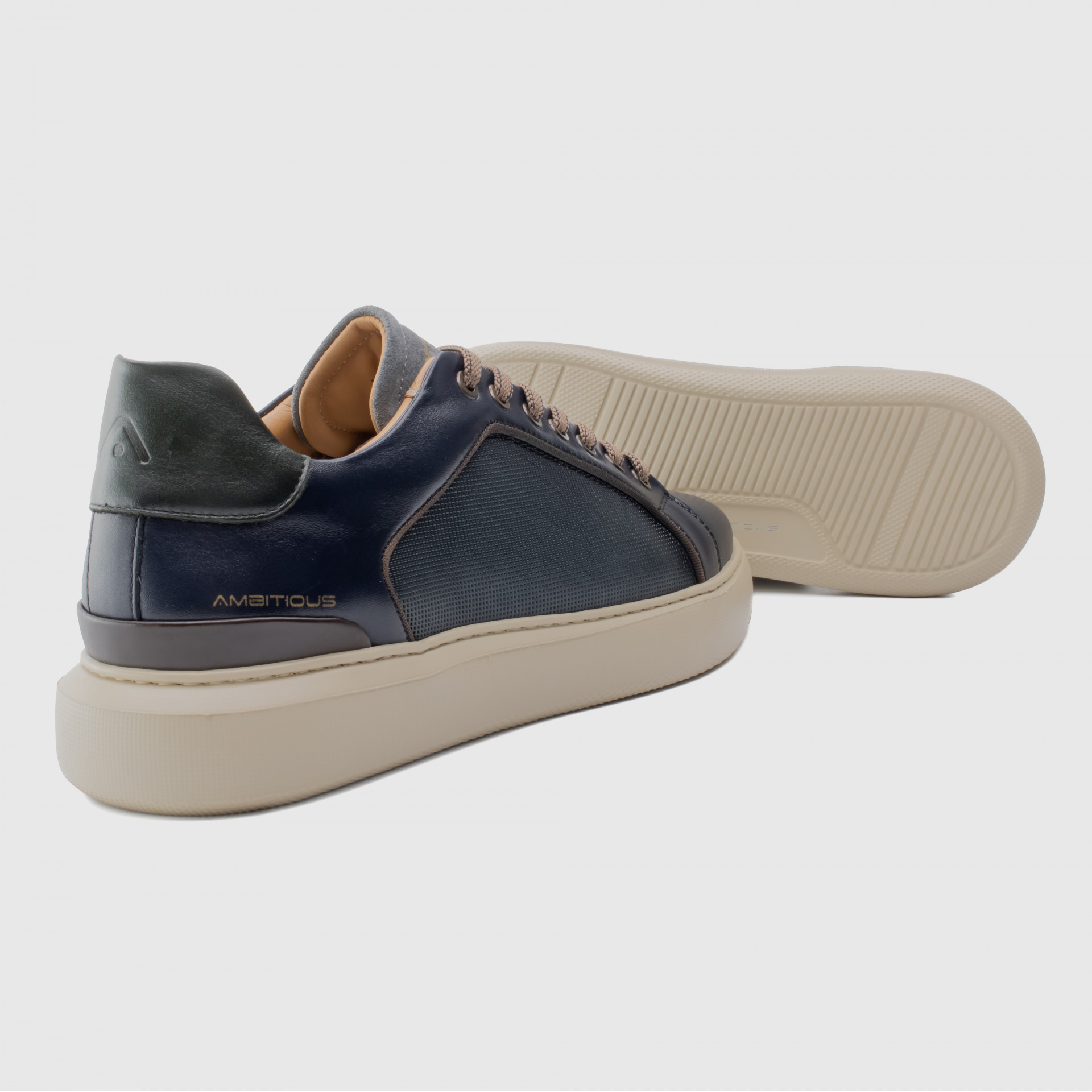 ECLIPSE Panel Sneaker