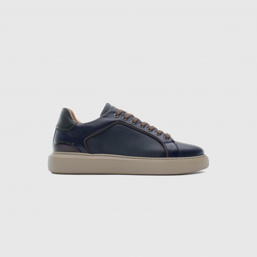 ECLIPSE Panel Sneaker