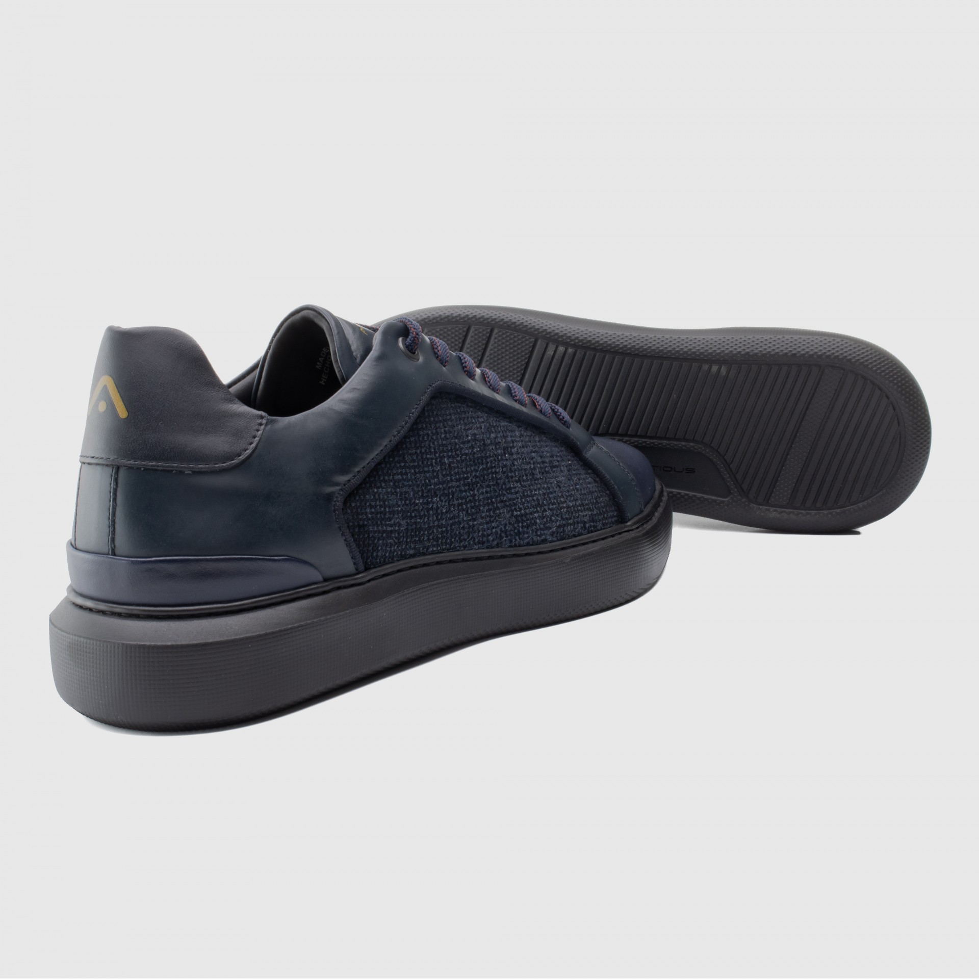 ECLIPSE Panel Sneaker