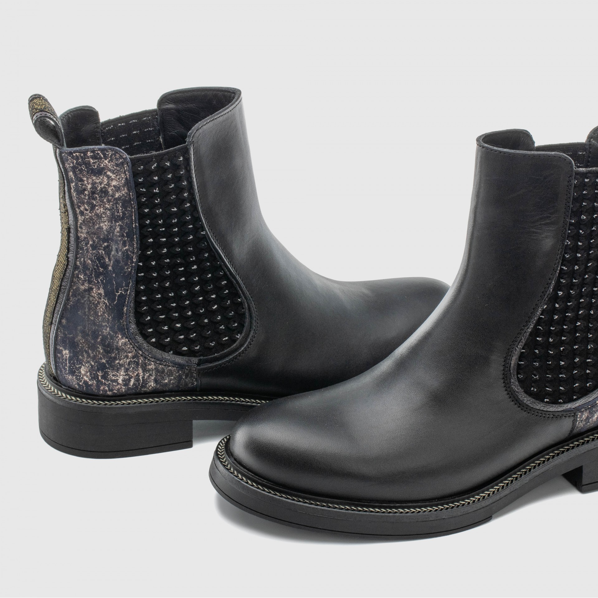 GISELLE Chelsea Boot