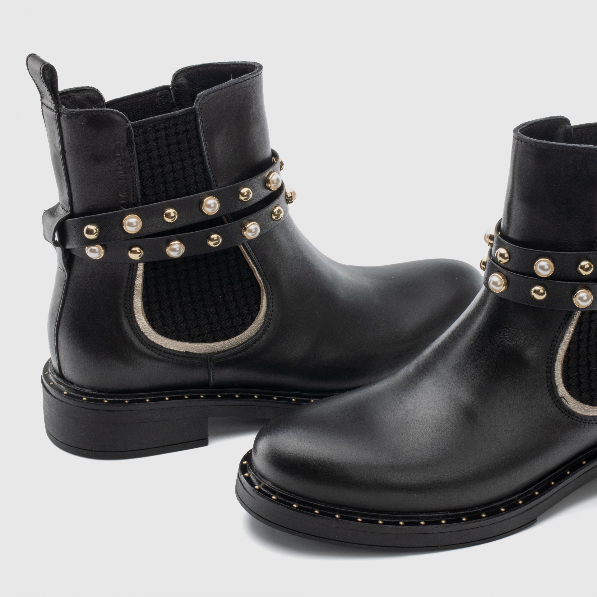 GISELLE Chelsea Boot