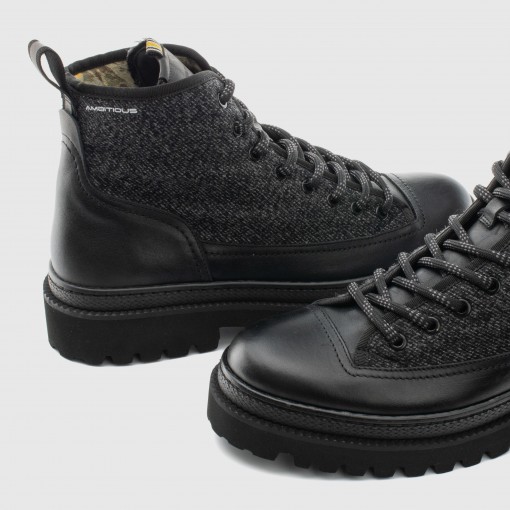 PELION Hiking Boot