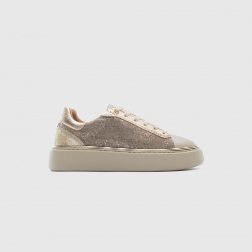 Bozelady Low-Top Sneaker