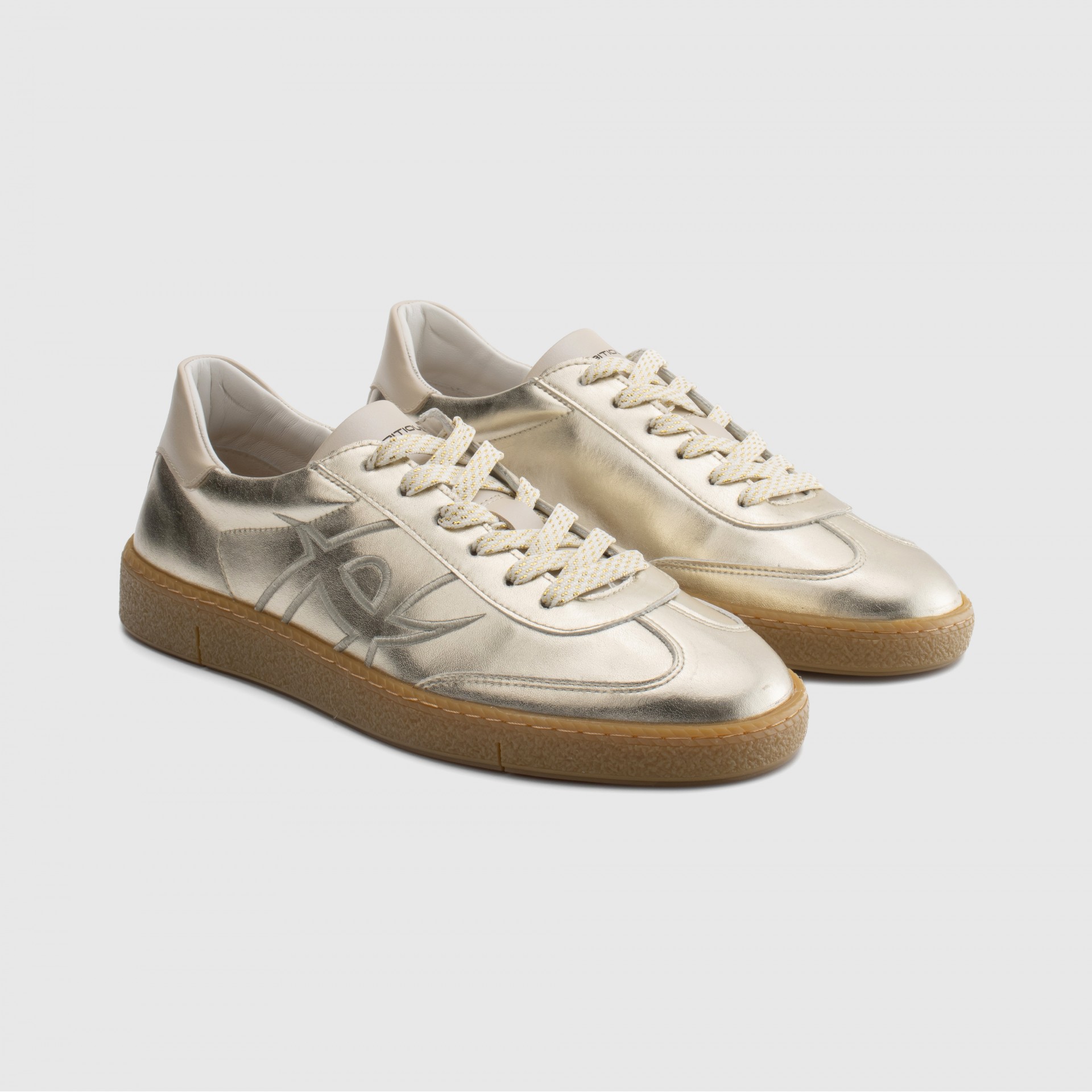 NOA Retro Sneaker