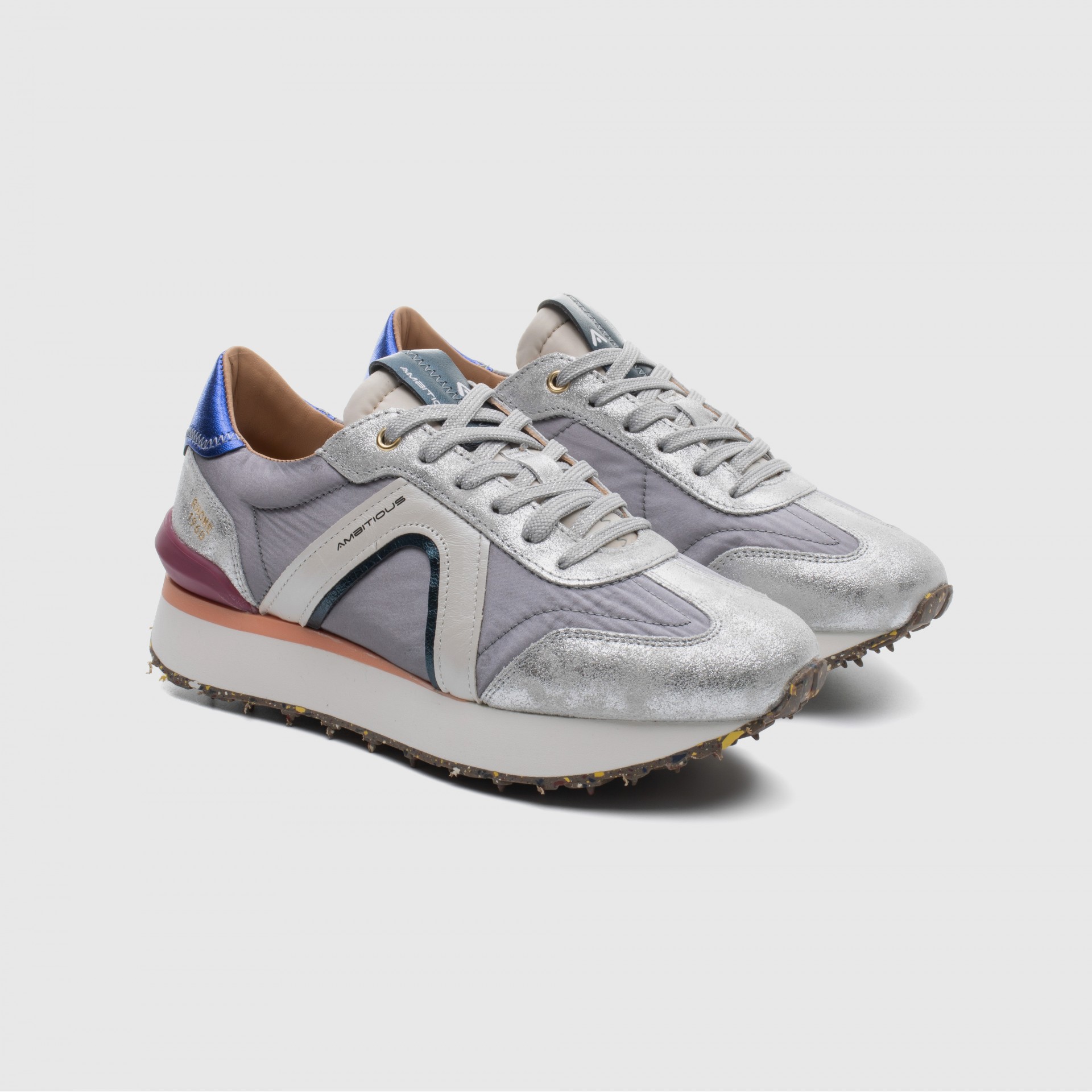 RHOME W Retro Runner