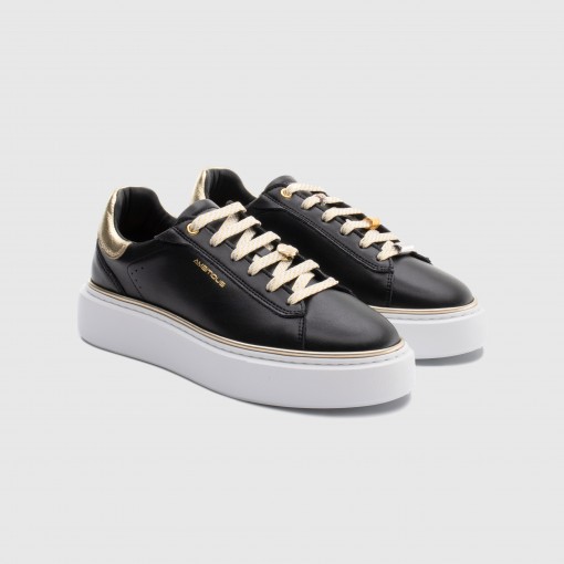 Bozelady Low-Top Sneaker Bozelady Low-Top Sneaker