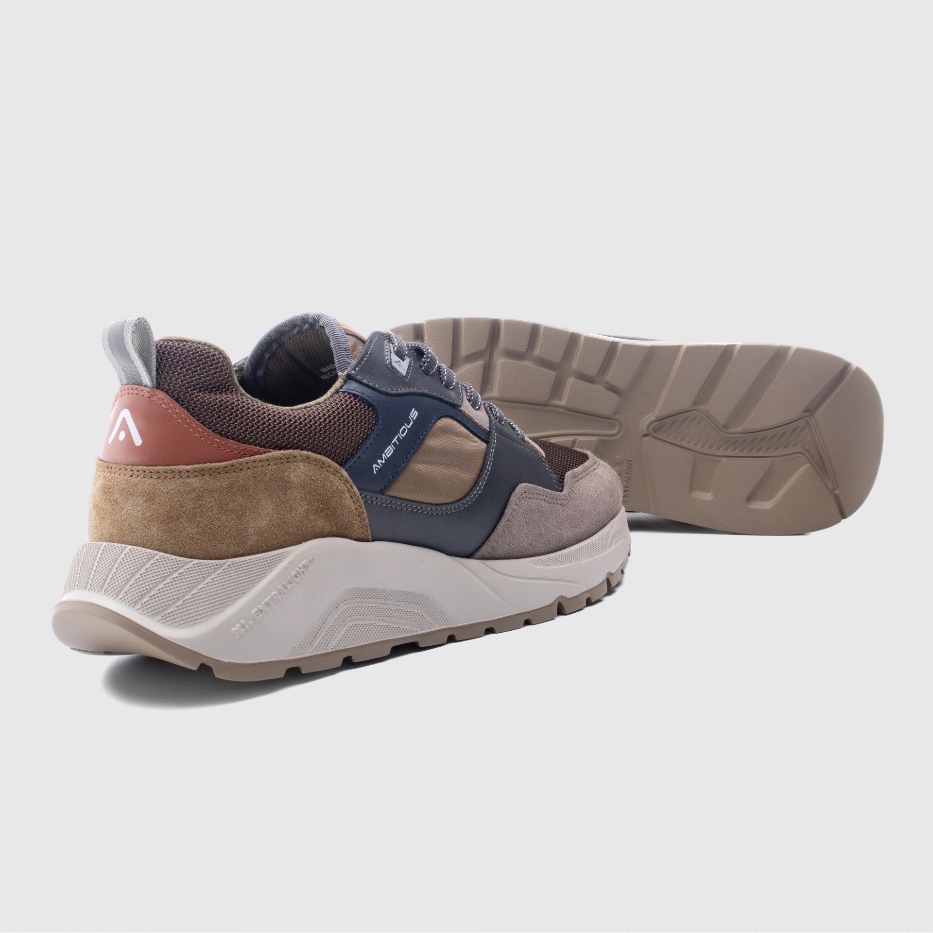 STRIDER Chunky Sneaker