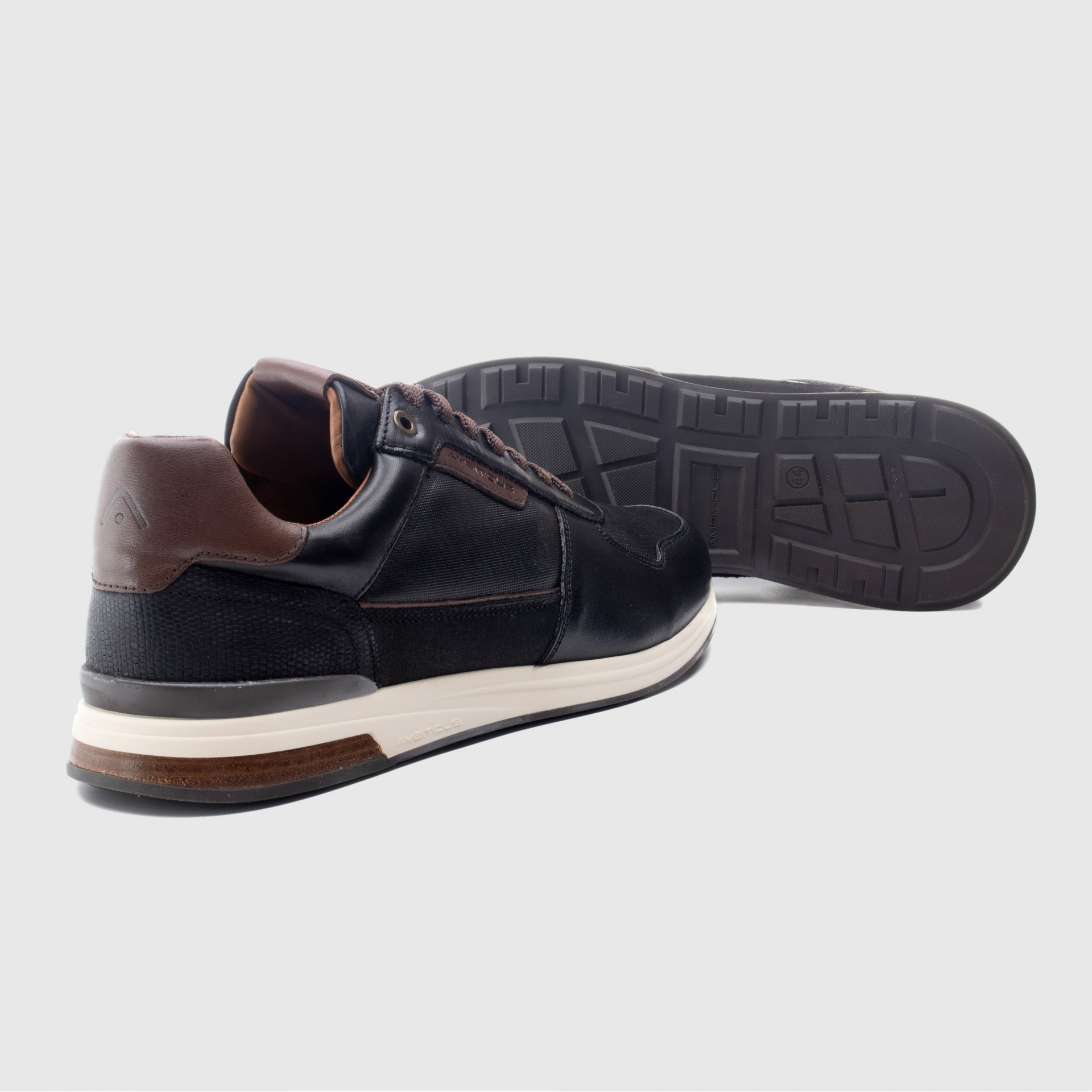 SLOW Classic Sneaker