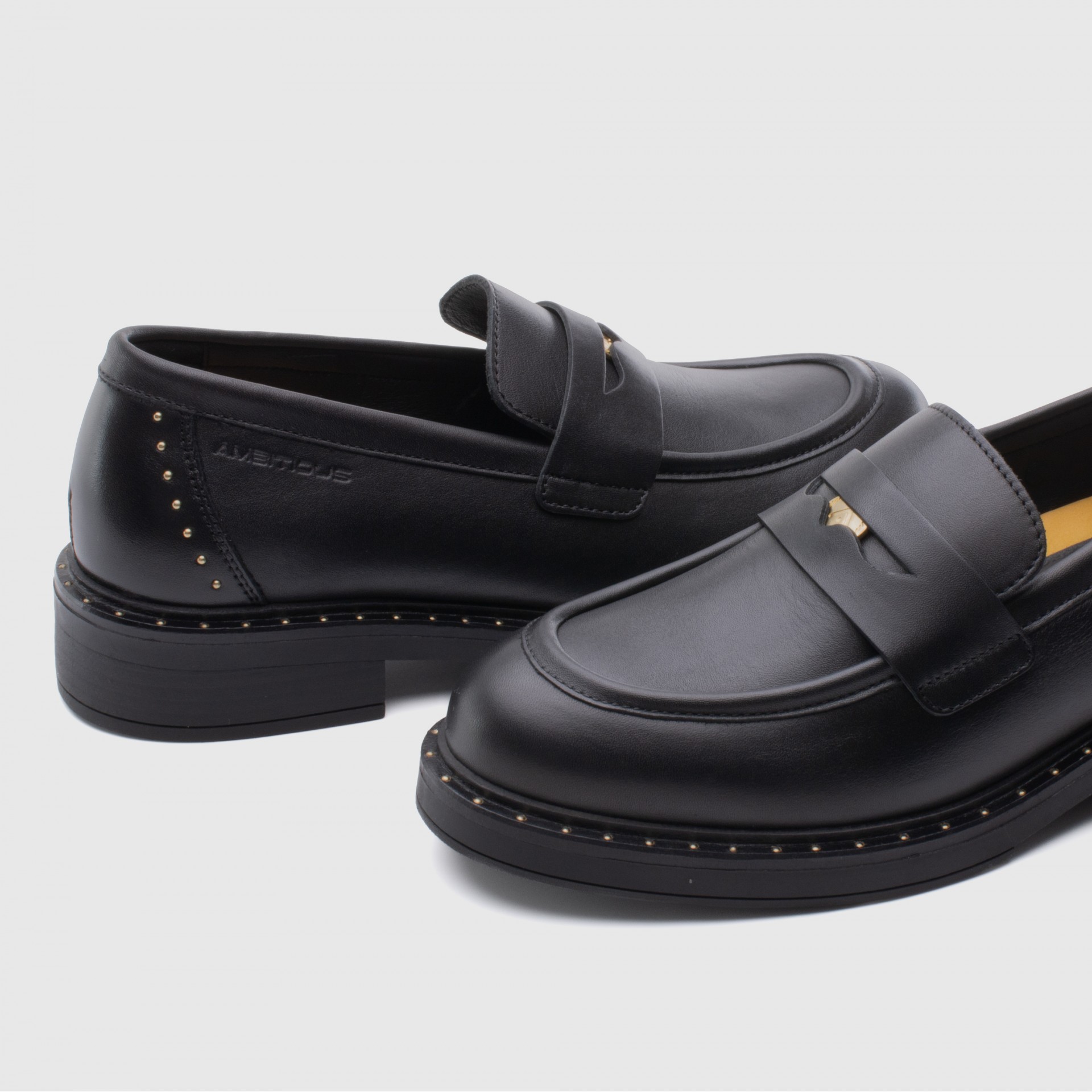 GISELLE Penny Loafer