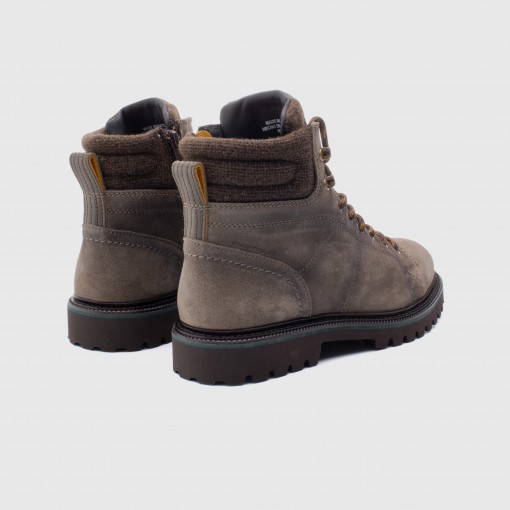 ERO Hiking Boots