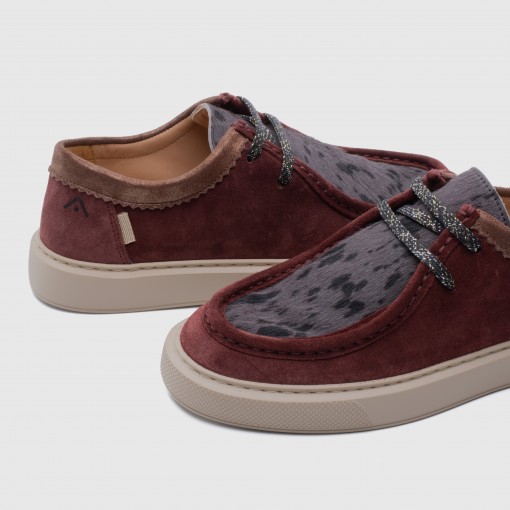 VIOLET Lace-Up