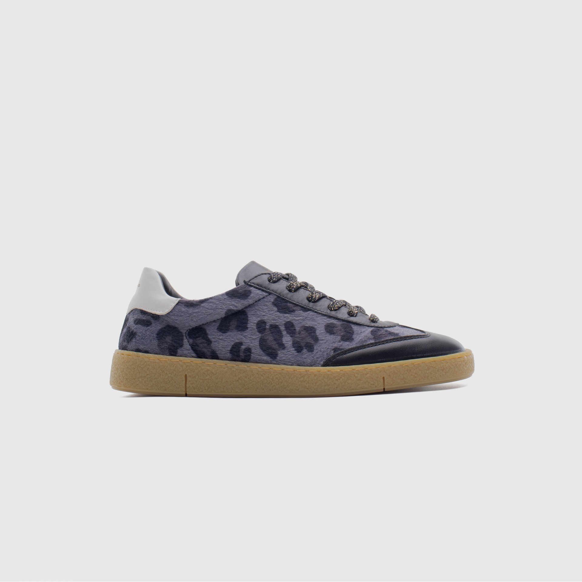 NOA Retro Sneaker