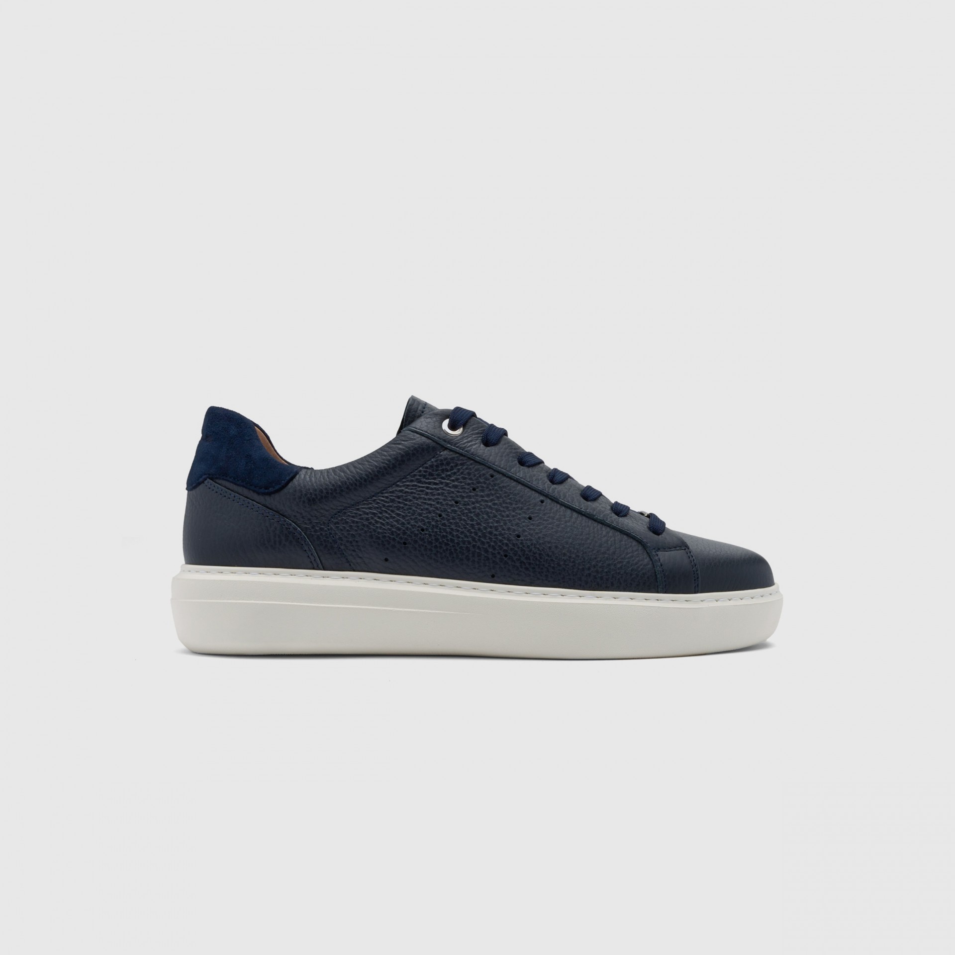 PHOENIX Low-Top Sneaker