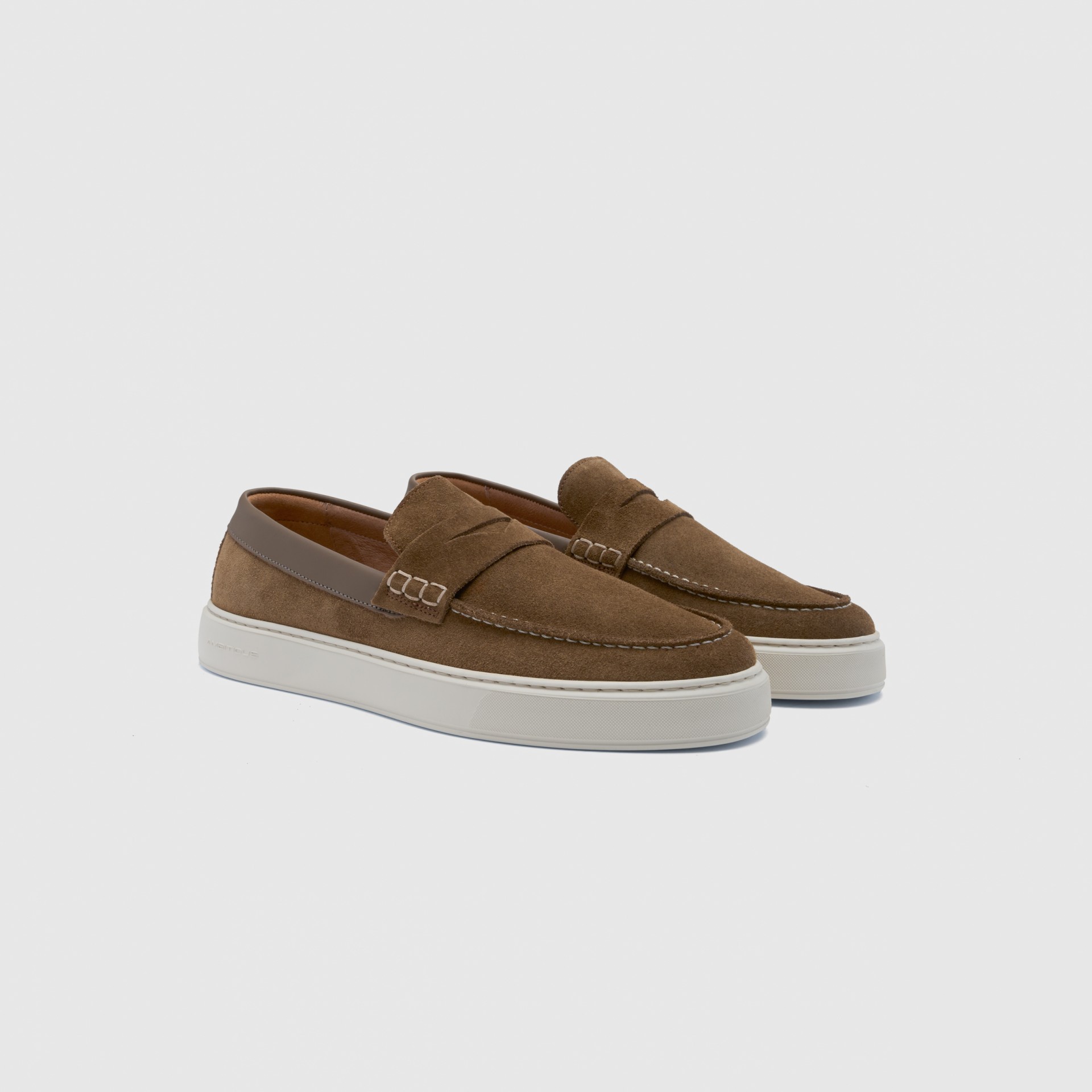 LEWIS Penny Loafer