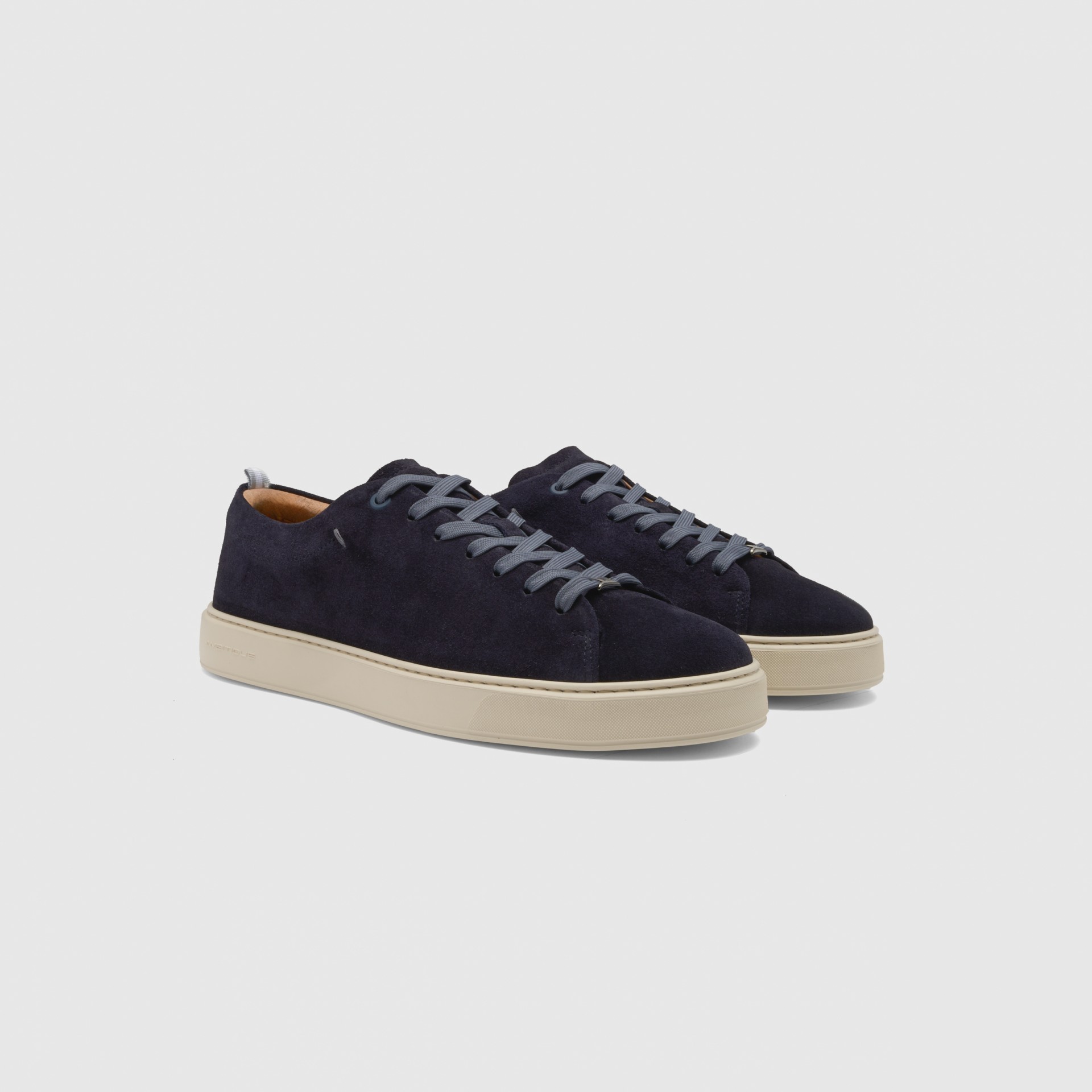 LEWIS Minimal Sneaker