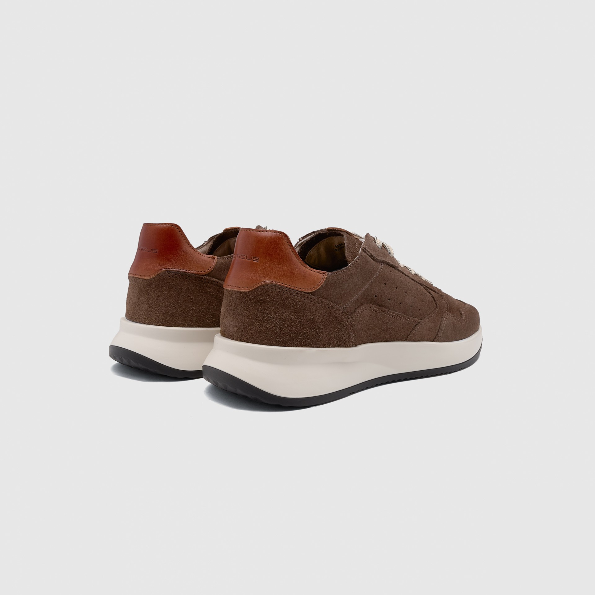 RONNIE Lightweight Runner