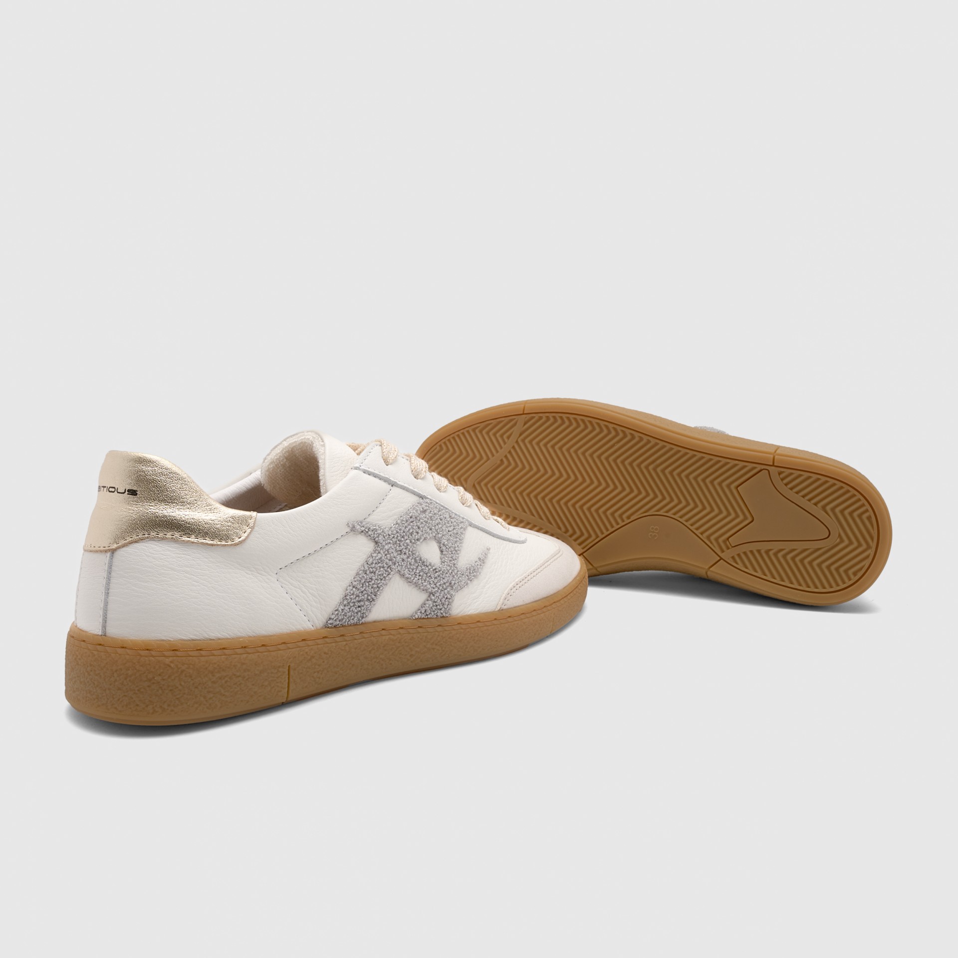 NOA Retro Sneaker